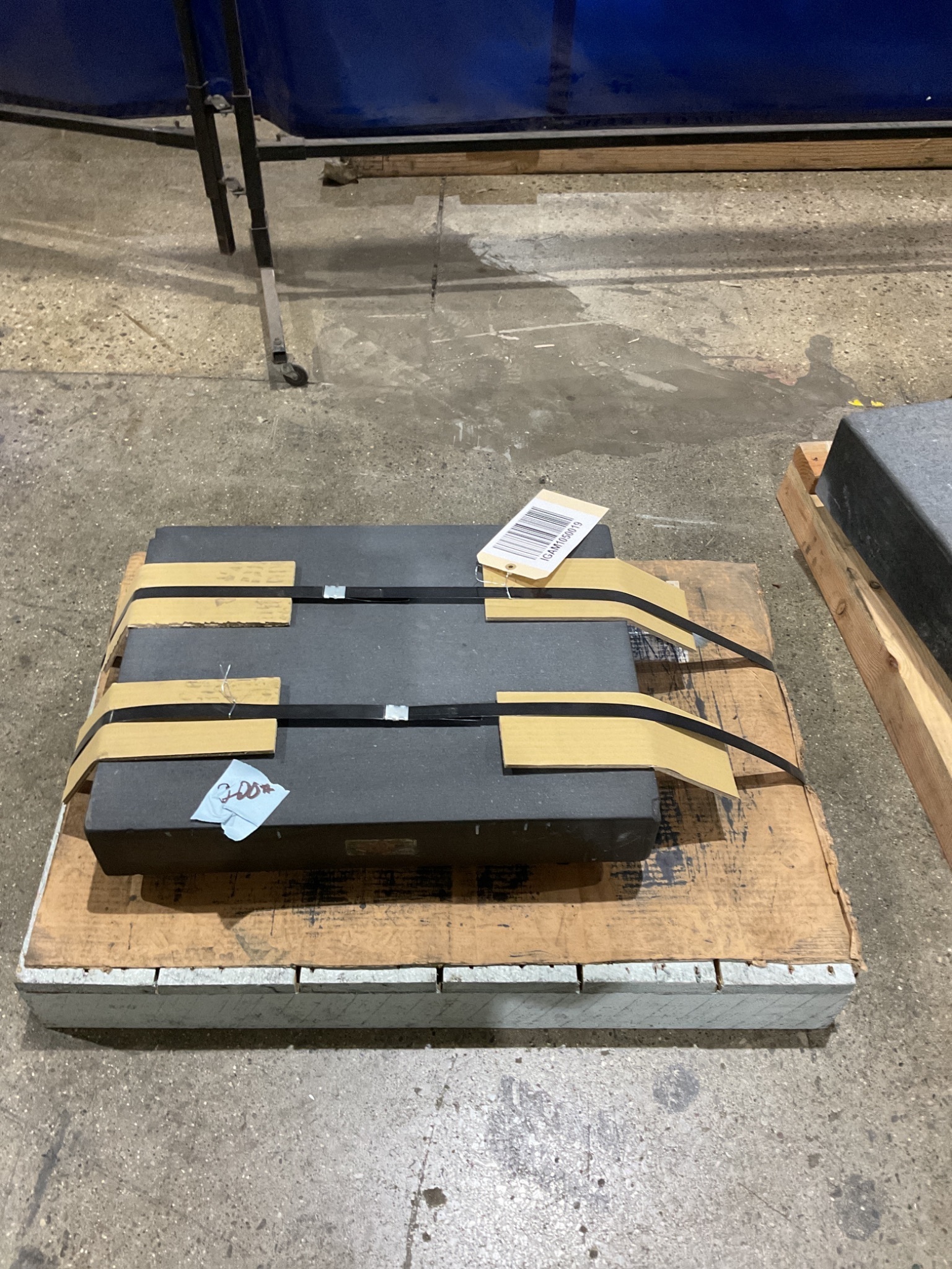 PRECISION GRANITE 24" x 18" x 4" Granite Surface Plate Inspection Plate USED 0