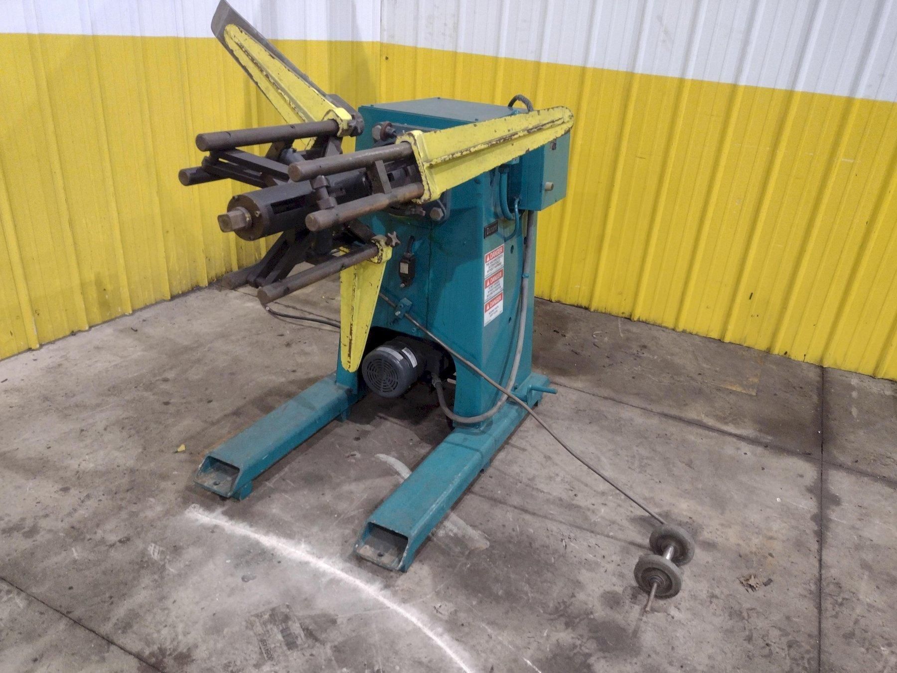 4,000 LB X 16" DURANT MODEL #MD-401-M MOTORIZED UNCOILER COIL REEL USED 8