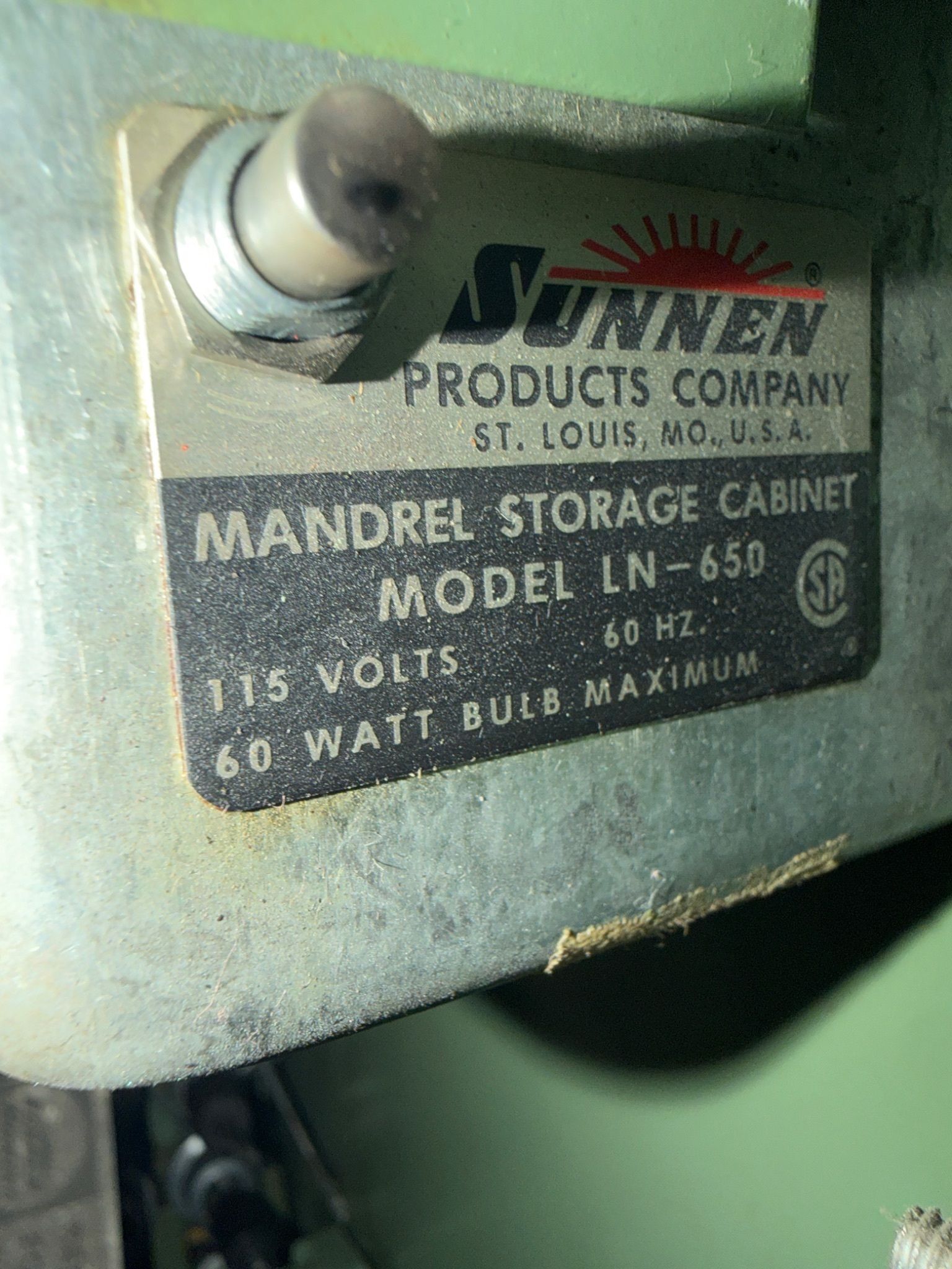 Sunnen MBB-1660-K Horizontal Honing Machine w/ LN-650 Mandrel Cabinet USED 9