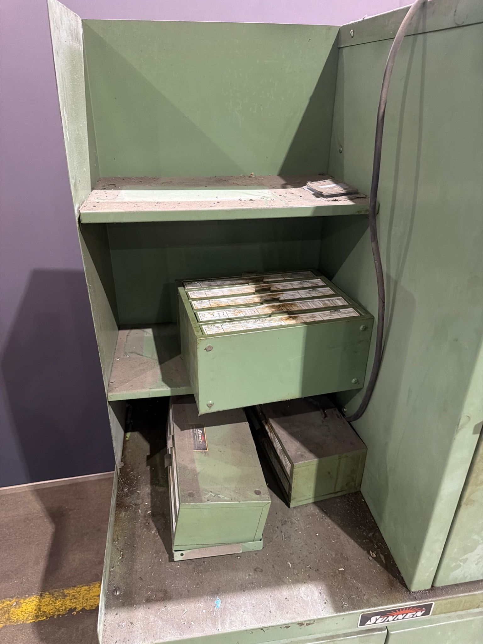 Sunnen MBB-1660-K Horizontal Honing Machine w/ LN-650 Mandrel Cabinet USED 7