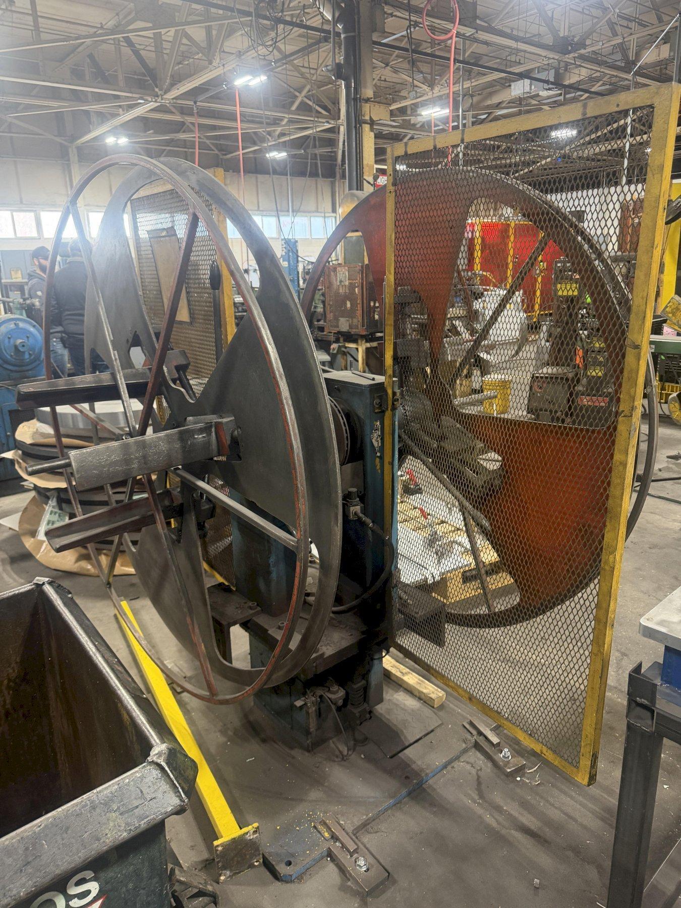 1,100 LB X 14" W GSW LUDM 500/1400 PULL OFF DOUBLE END COIL REEL UNCOILER USED 3