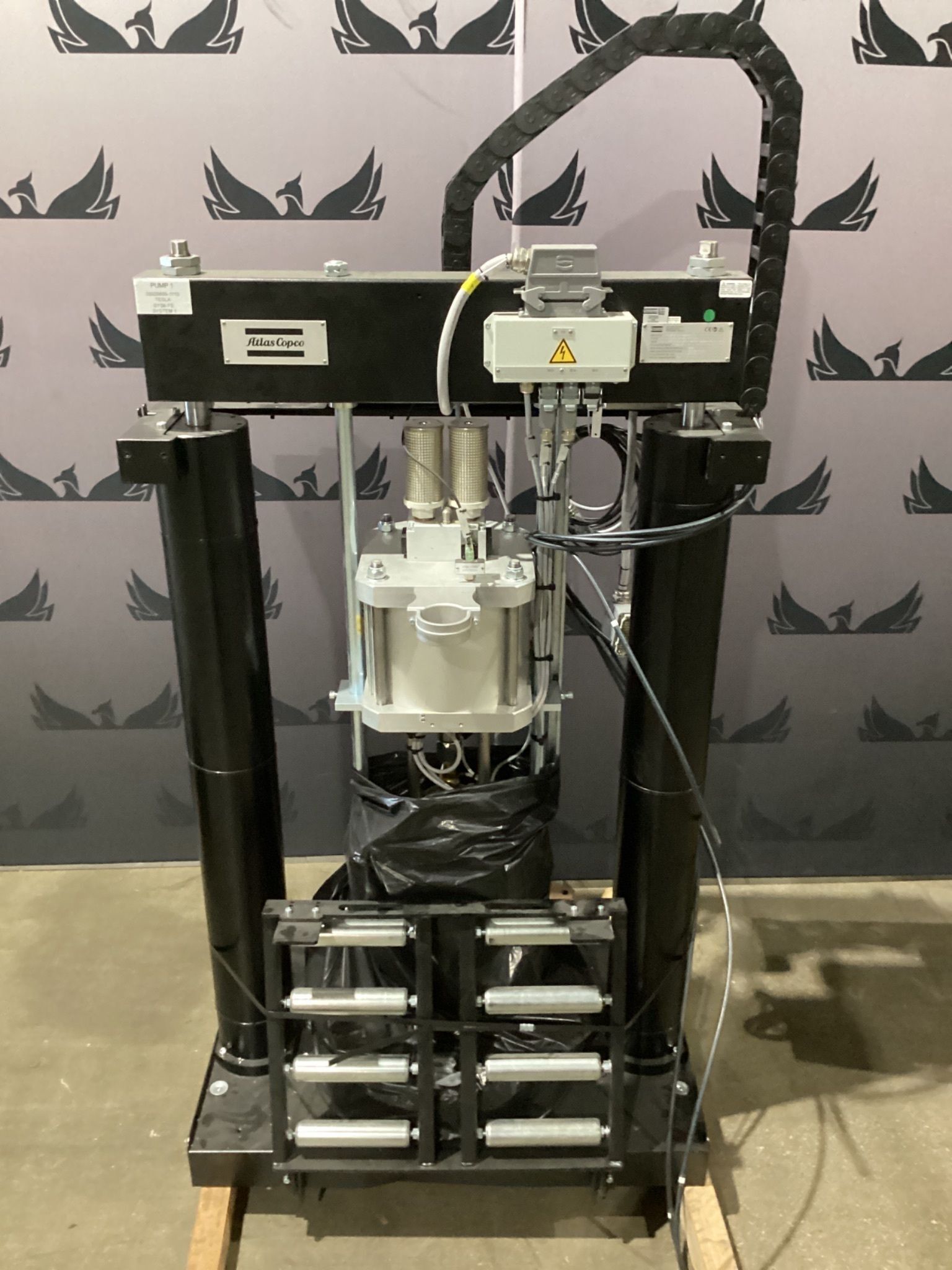 ATLAS COPCO IAS 90903.570140 Drum Unloader W/ PPW56-0571P16-1000-SCA-HPS Pump USED 1