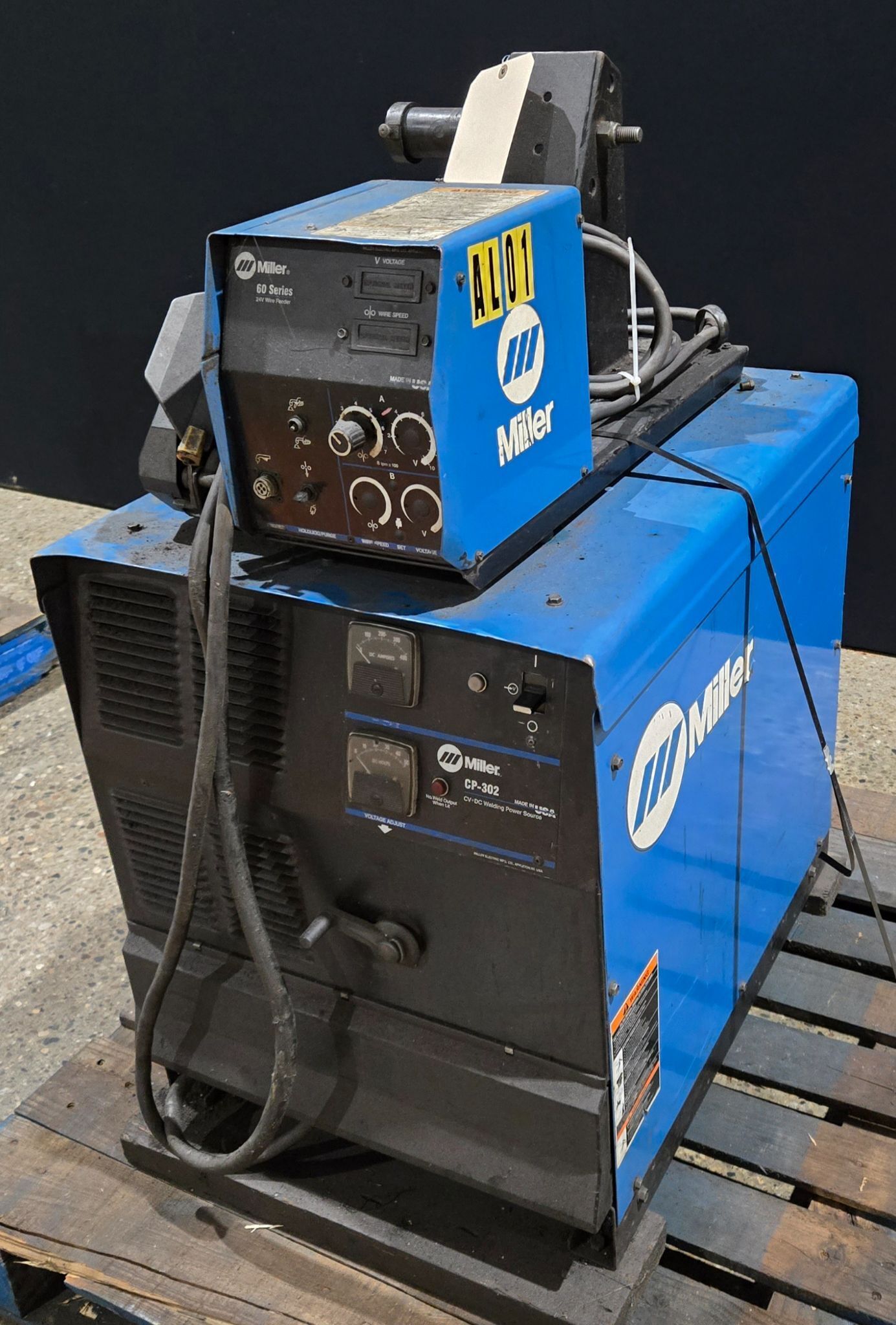 MILLER CP-302 MIG WELDER WITH 60 SERIES 24V WIRE FEEDER USED 2