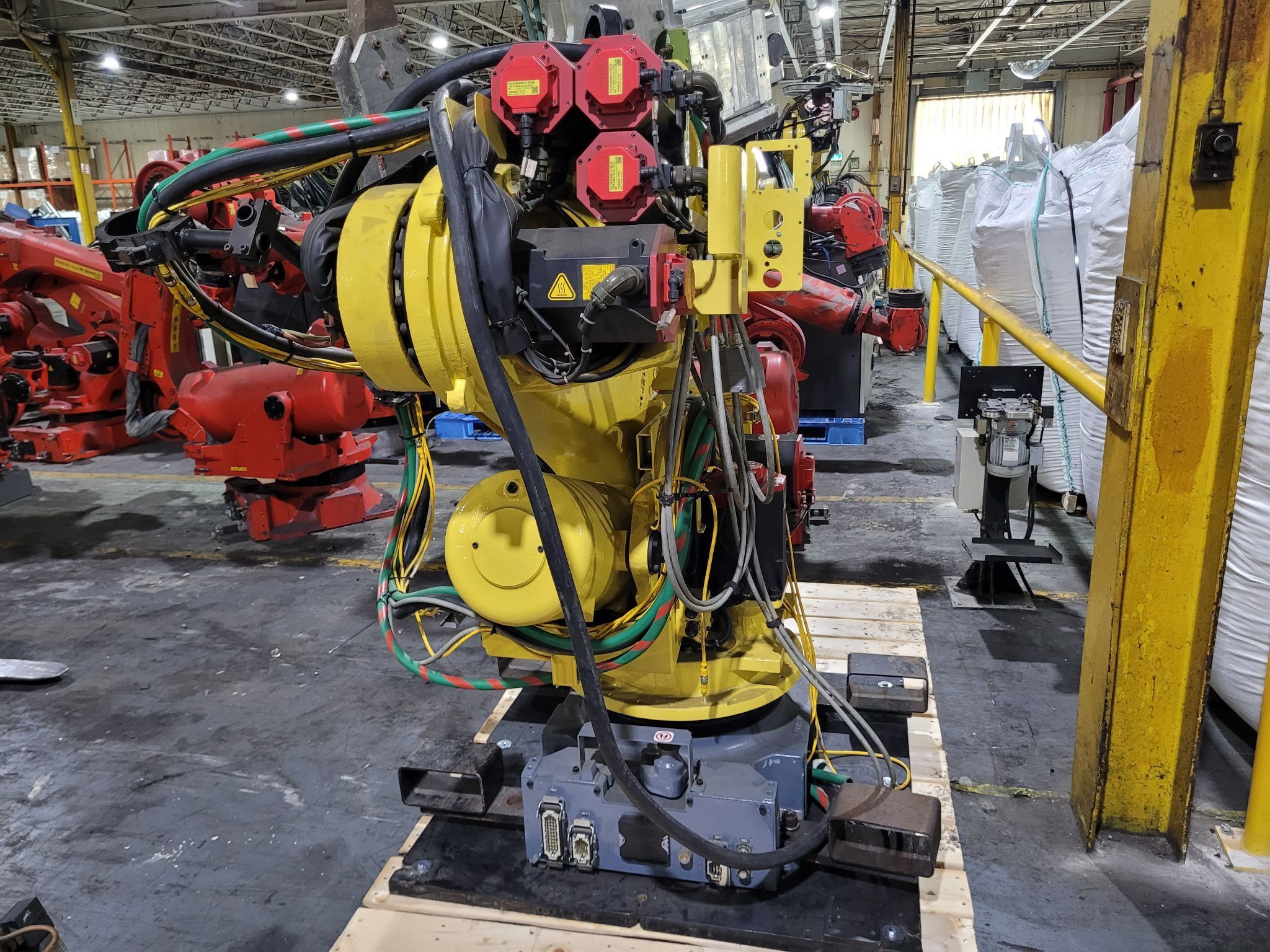 FANUC R-2000IA 210F ROBOT W/ R-J3IB CONTROLLER & ALUMINUM WELD GUN USED 2