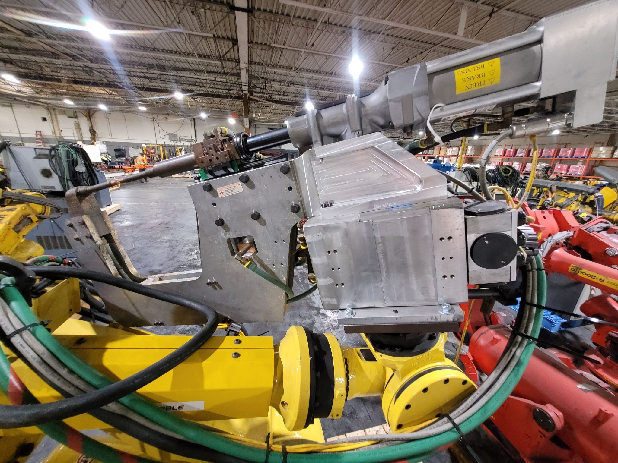 FANUC R-2000IA 210F ROBOT W/ R-J3IB CONTROLLER & ALUMINUM WELD GUN USED 5