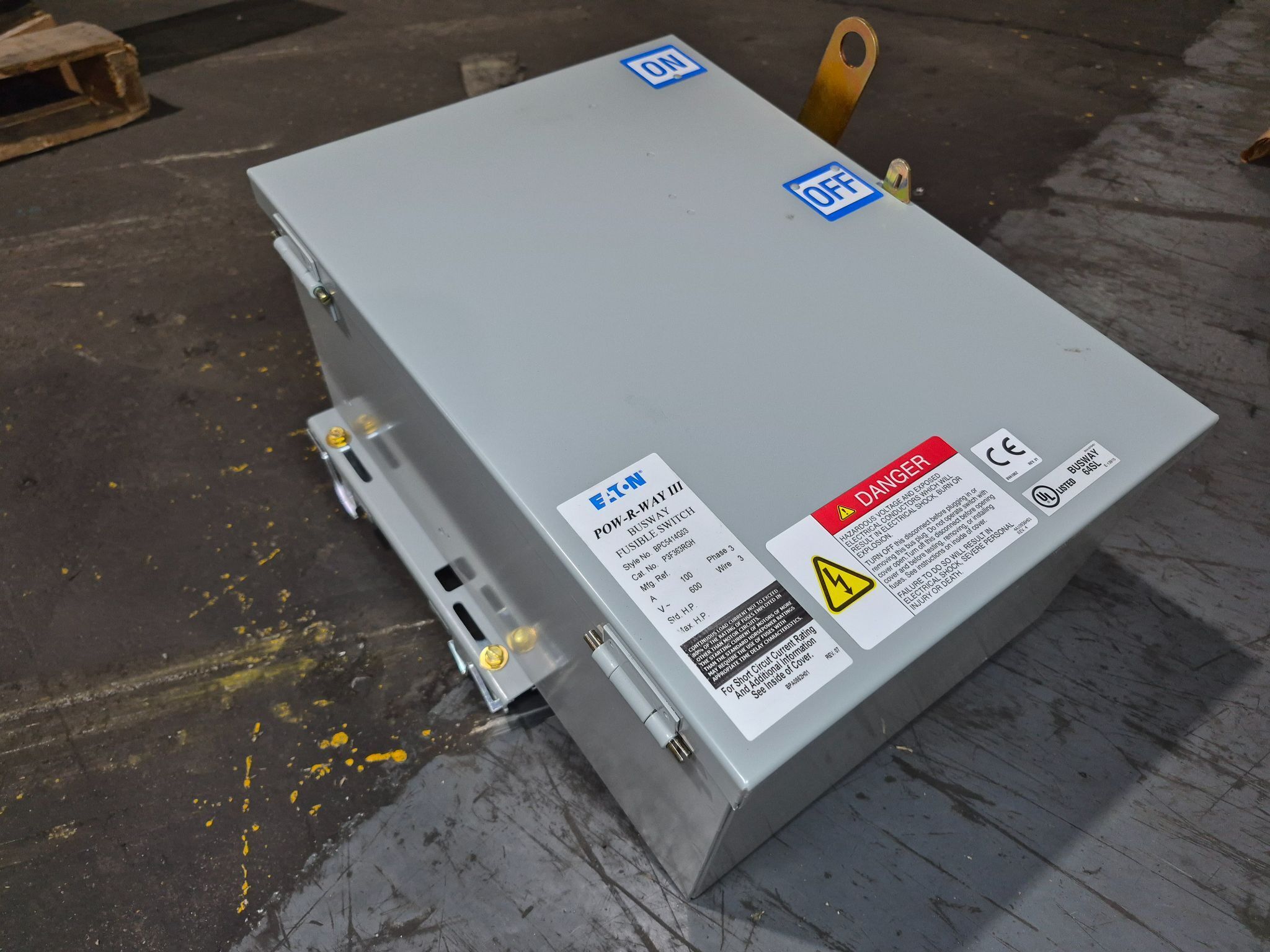 EATON P3F363RGH 800A 600V 3PH Fusible Busway Switch NEW 0