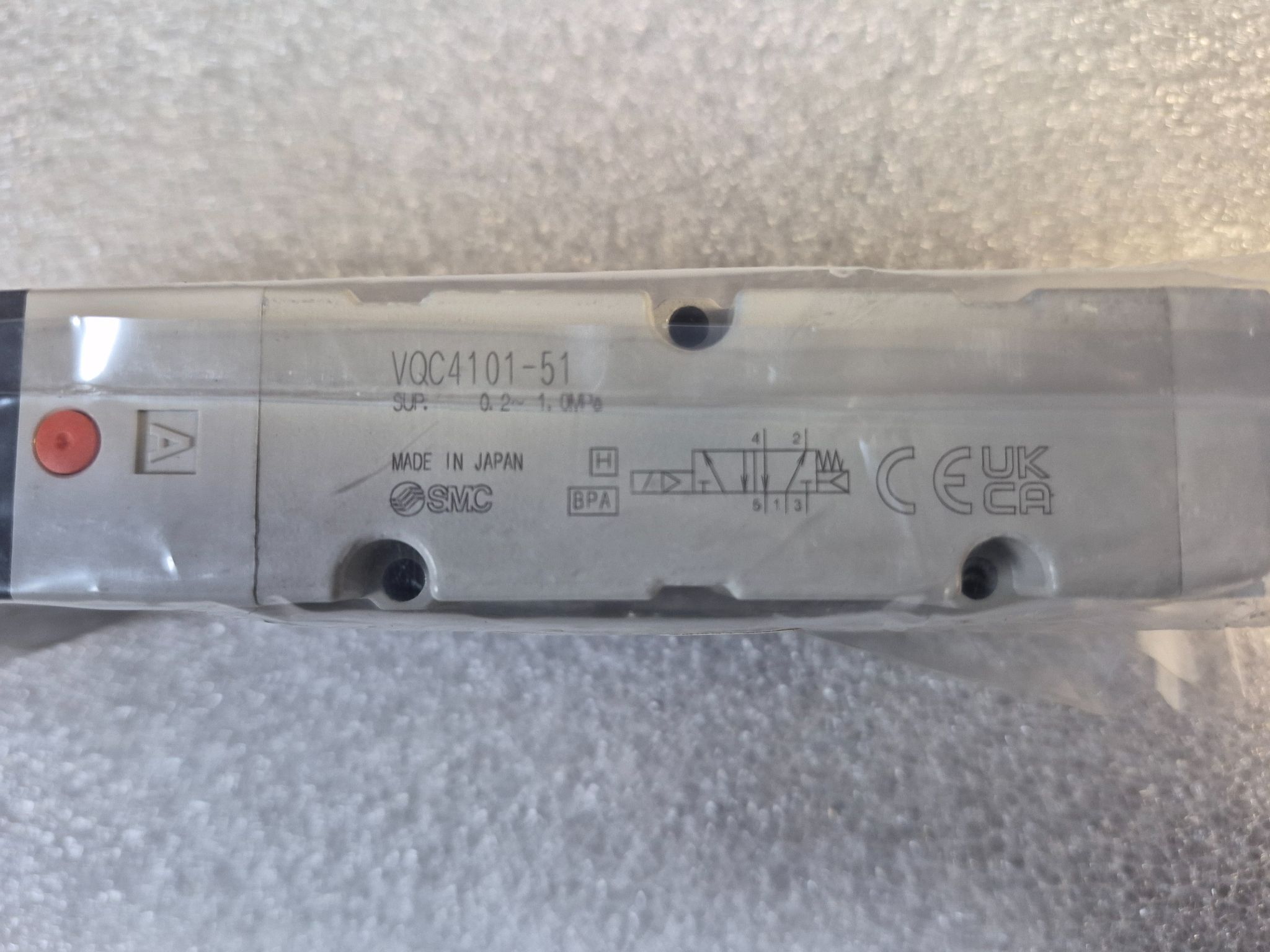 SMC VQC4101‑51 Solenoid Valve NEW 1