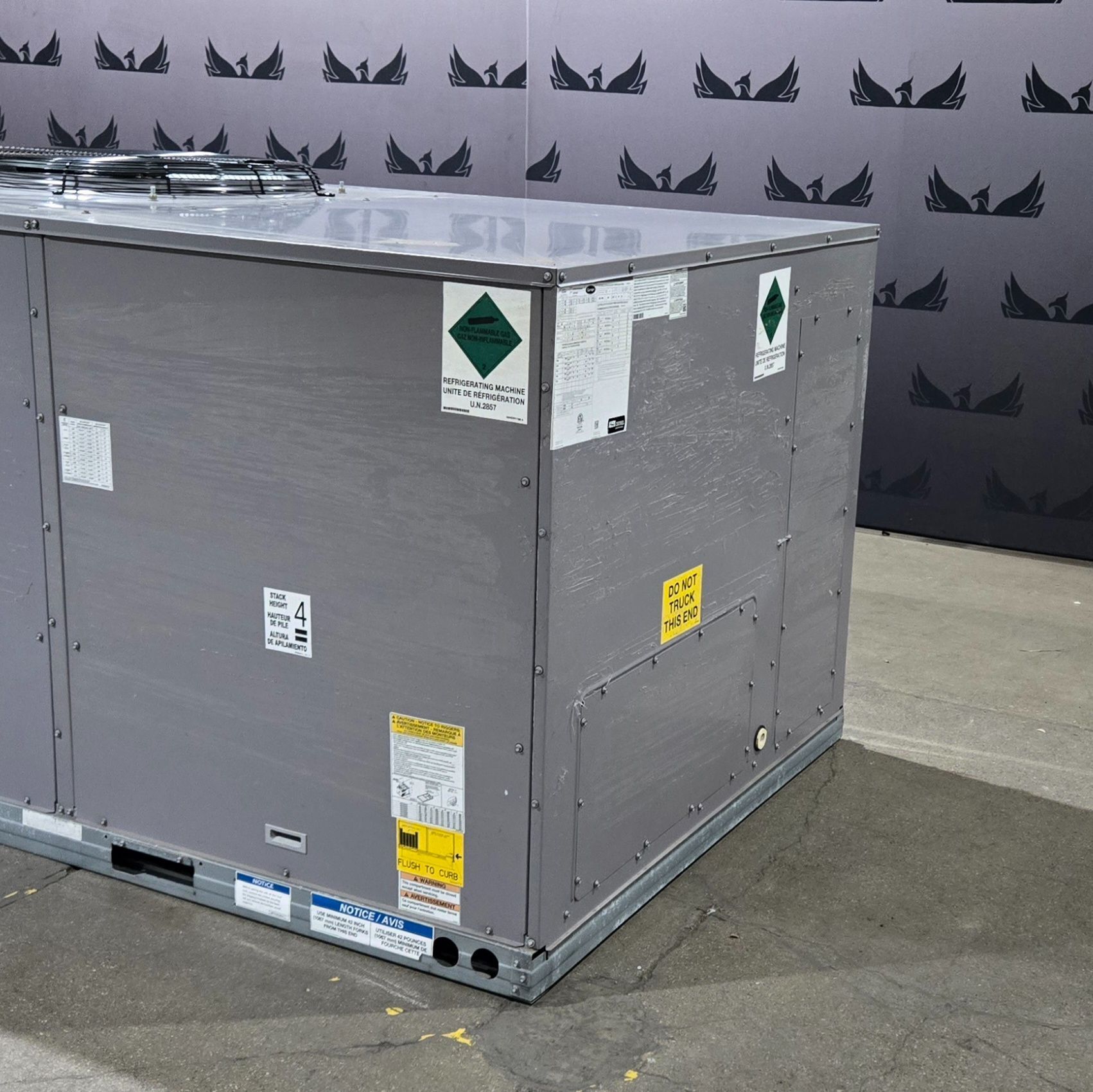 Carrier WeatherMaker 50TCQD12A2A6A0A0G0 Rooftop HVAC Unit 460V 3PH USED 1