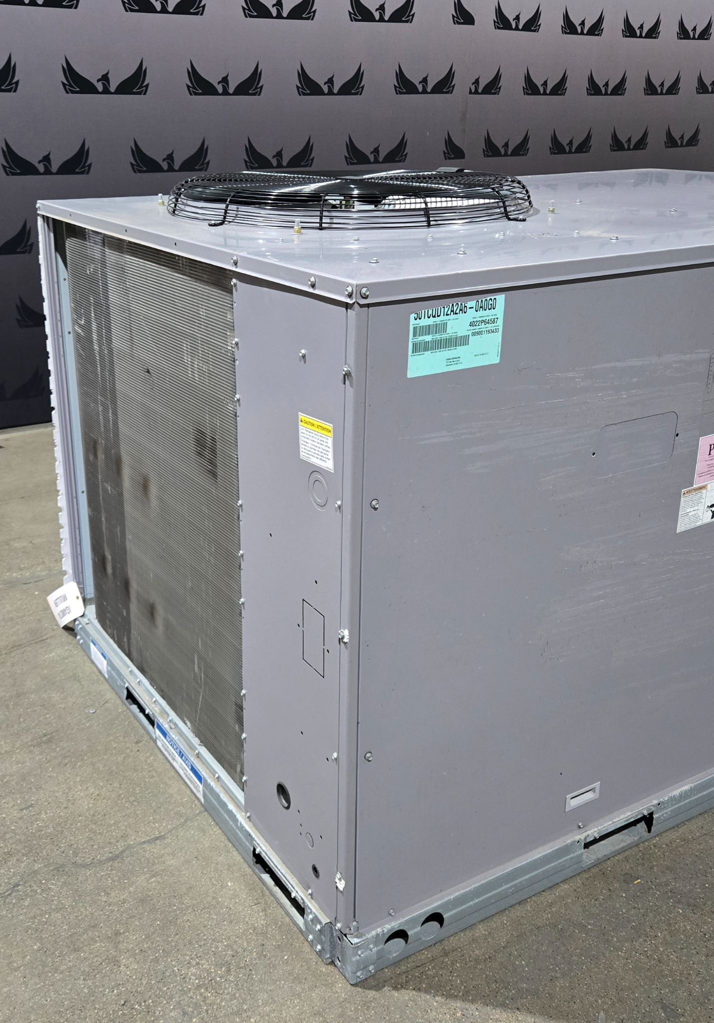 Carrier WeatherMaker 50TCQD12A2A6A0A0G0 Rooftop HVAC Unit 460V 3PH USED 2