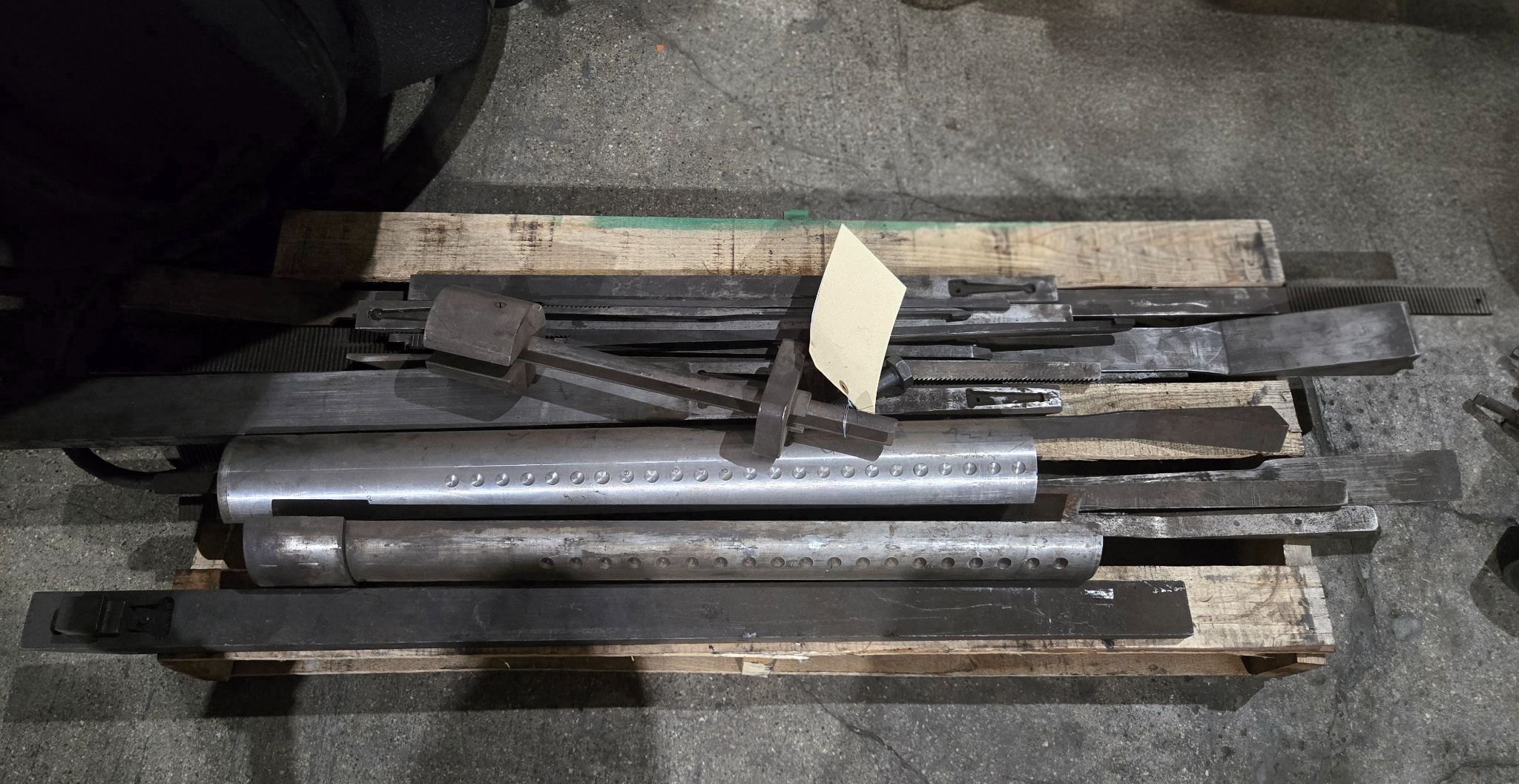 Cadillac 4080G Engine Lathe 40" x 80" with 4-Jaw Chuck & Tooling USED 17