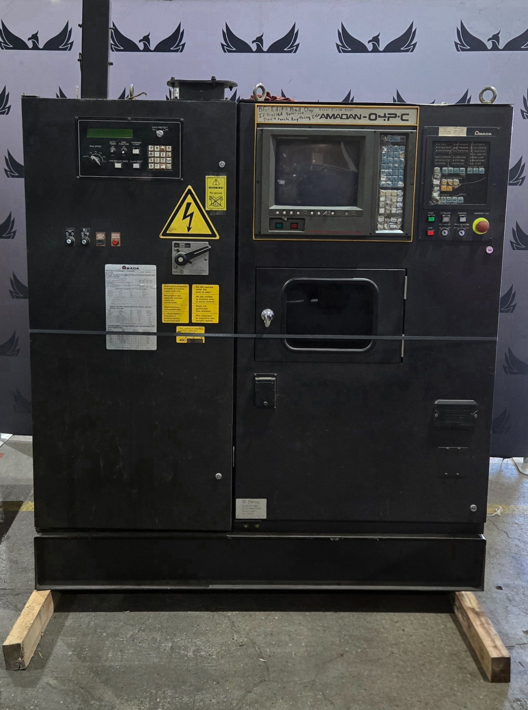 Amada VIPROS 345 CNC Turret Punch Press with AMADAN-OP-C & Yuken Hydraulic Unit USED 10