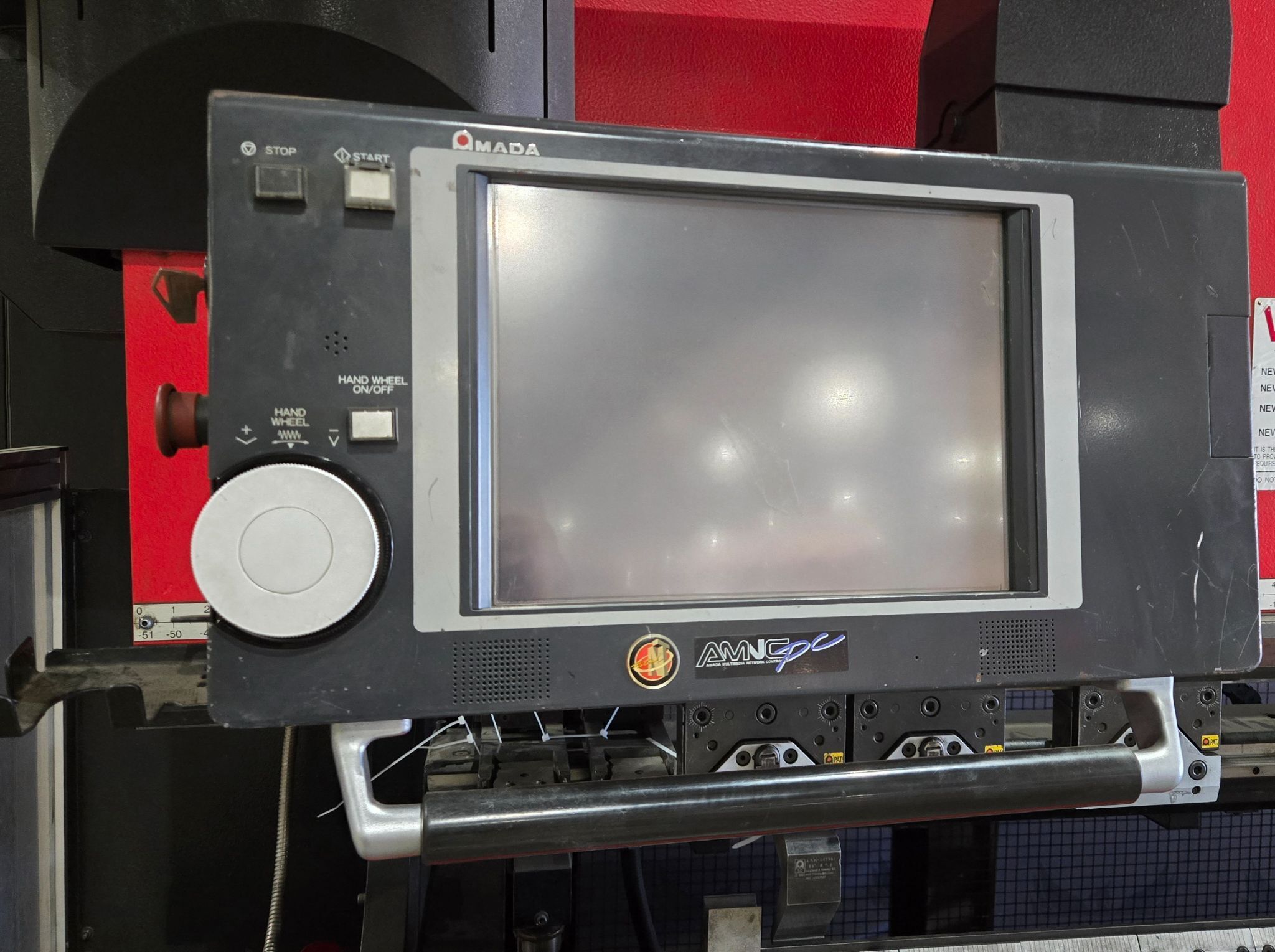 Amada HDS-8025NT CNC Press Brake 80 Ton 102.4" with AMNC & Tooling USED 4