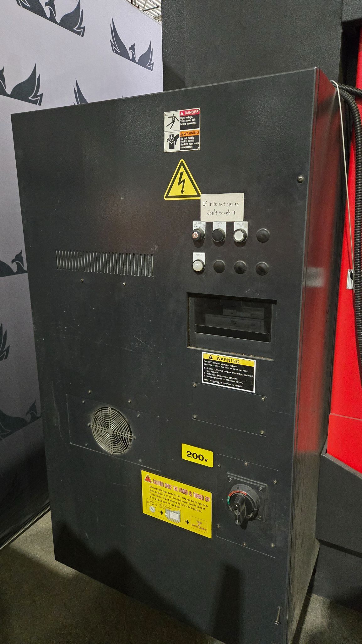 Amada HDS-8025NT CNC Press Brake 80 Ton 102.4" with AMNC & Tooling USED 6