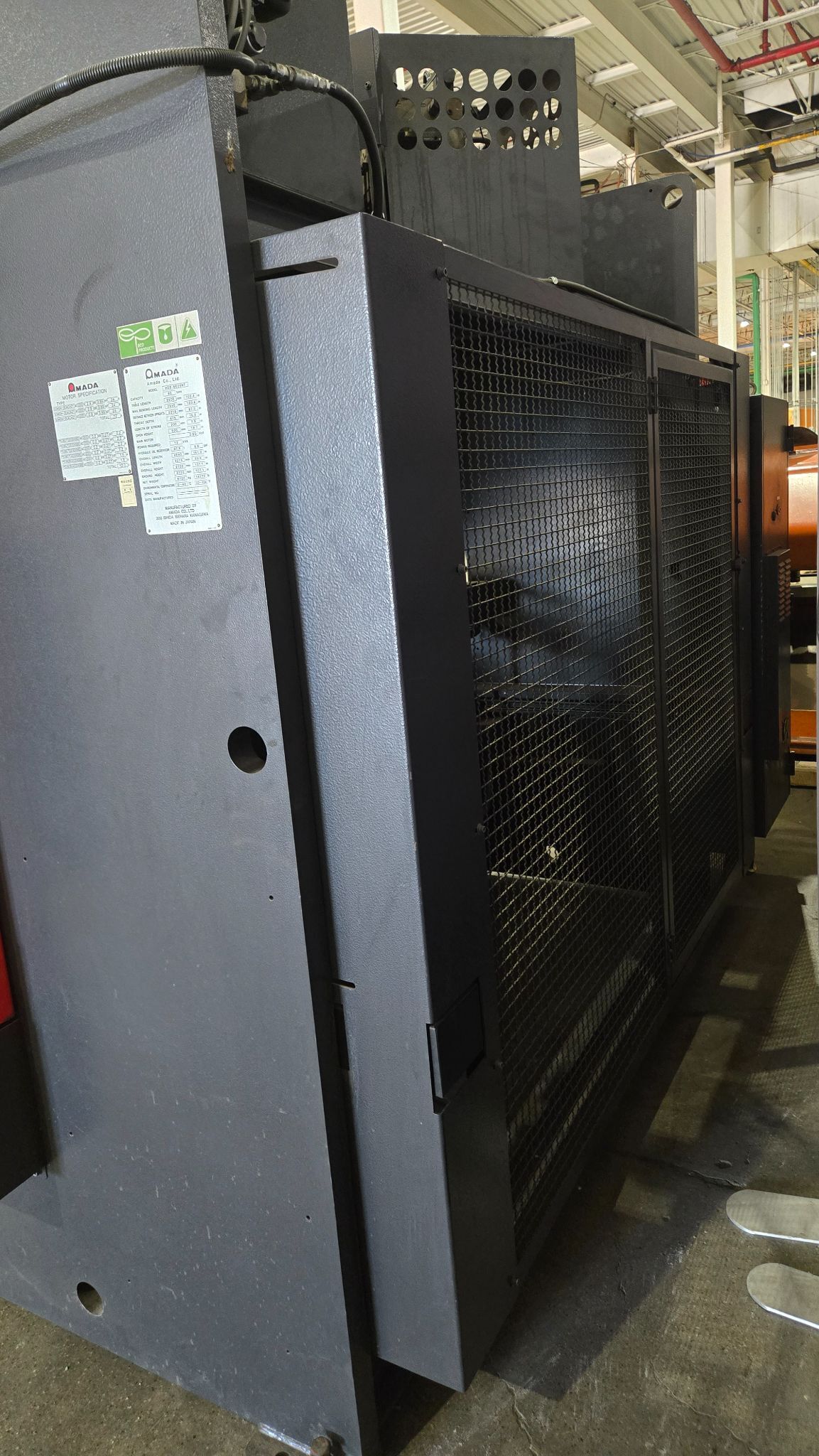 Amada HDS-8025NT CNC Press Brake 80 Ton 102.4" with AMNC & Tooling USED 3