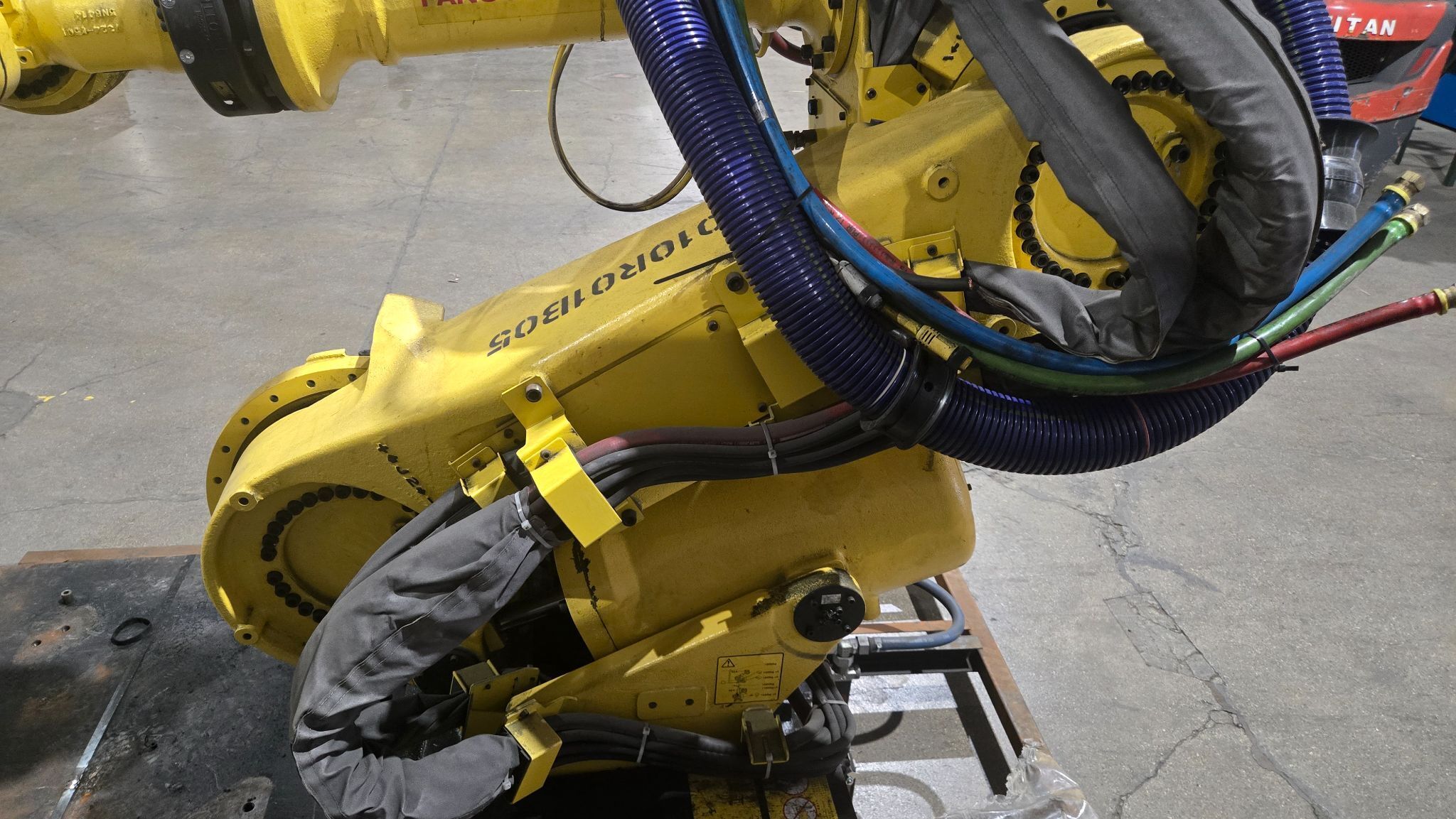 FANUC R-2000iB/210F Complete with R-30iB Controller & WTC Weld Controls USED 4