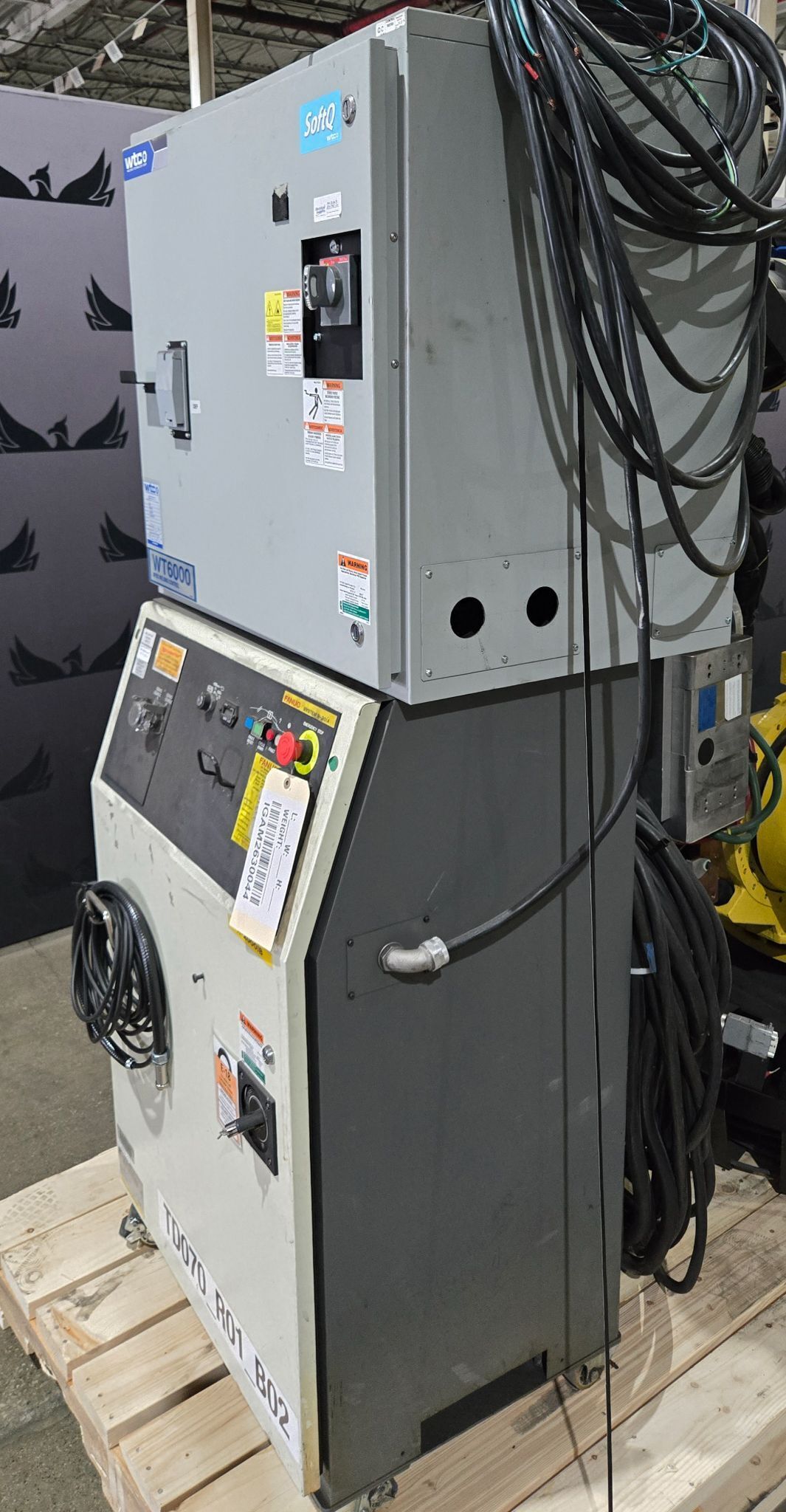 FANUC R-2000iB/210F Complete with R-30iA Controller & WTC Gen 6 MFDC Inverter USED 11