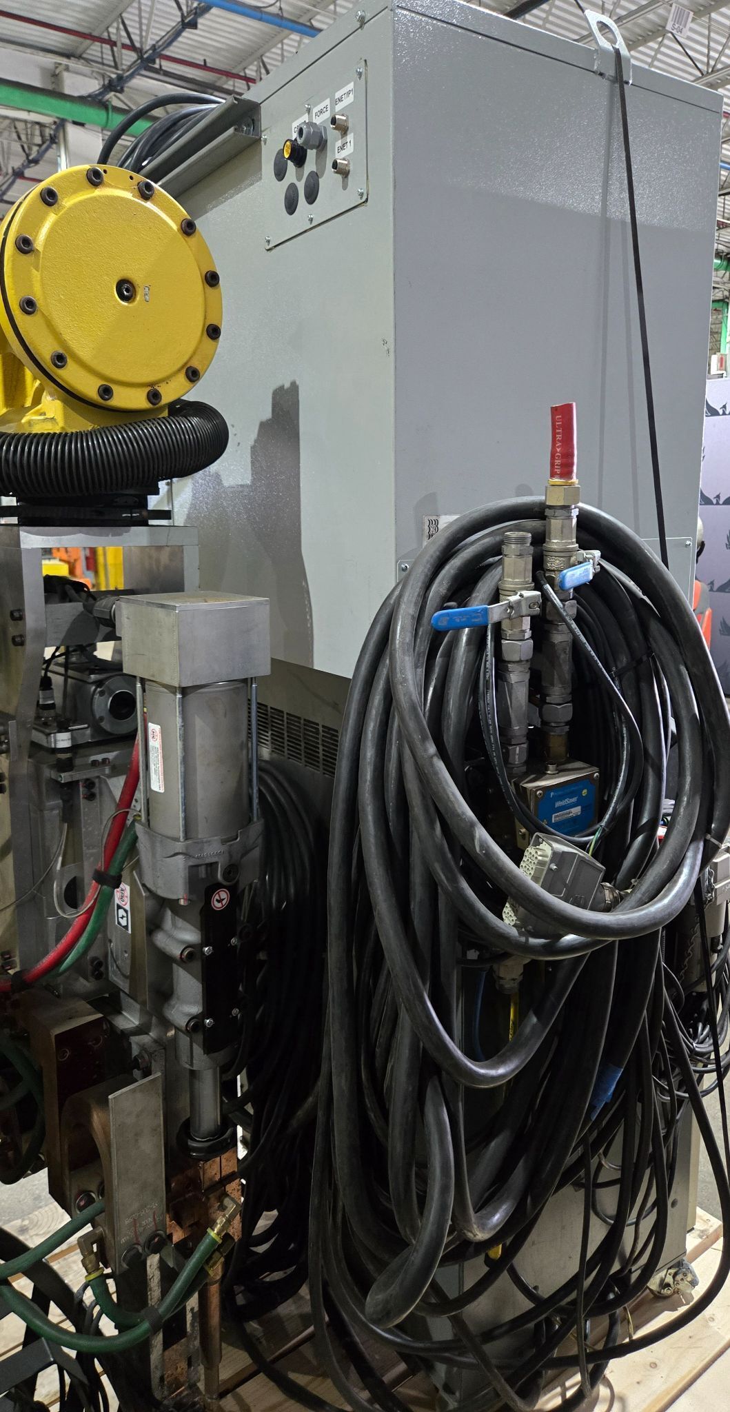 FANUC R-2000iB/210F Complete with R-30iA Controller & WTC Gen 6 MFDC Inverter USED 12