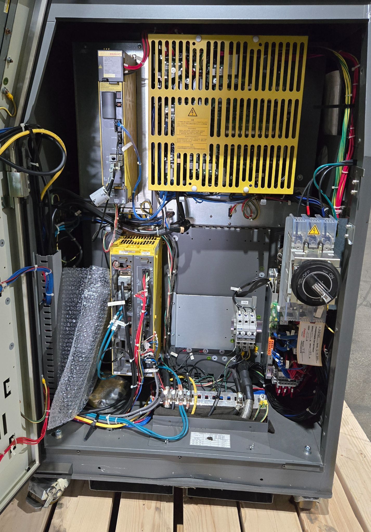 FANUC R-2000iB/210F Complete with R-30iA Controller & WTC Gen 6 MFDC Inverter USED 15