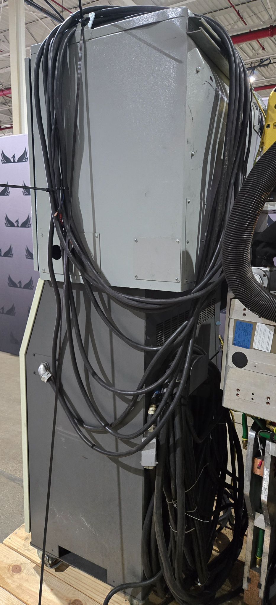 FANUC R-2000iB/210F Complete with R-30iA Controller & WTC WT6000 MFDC Inverter - USED 11