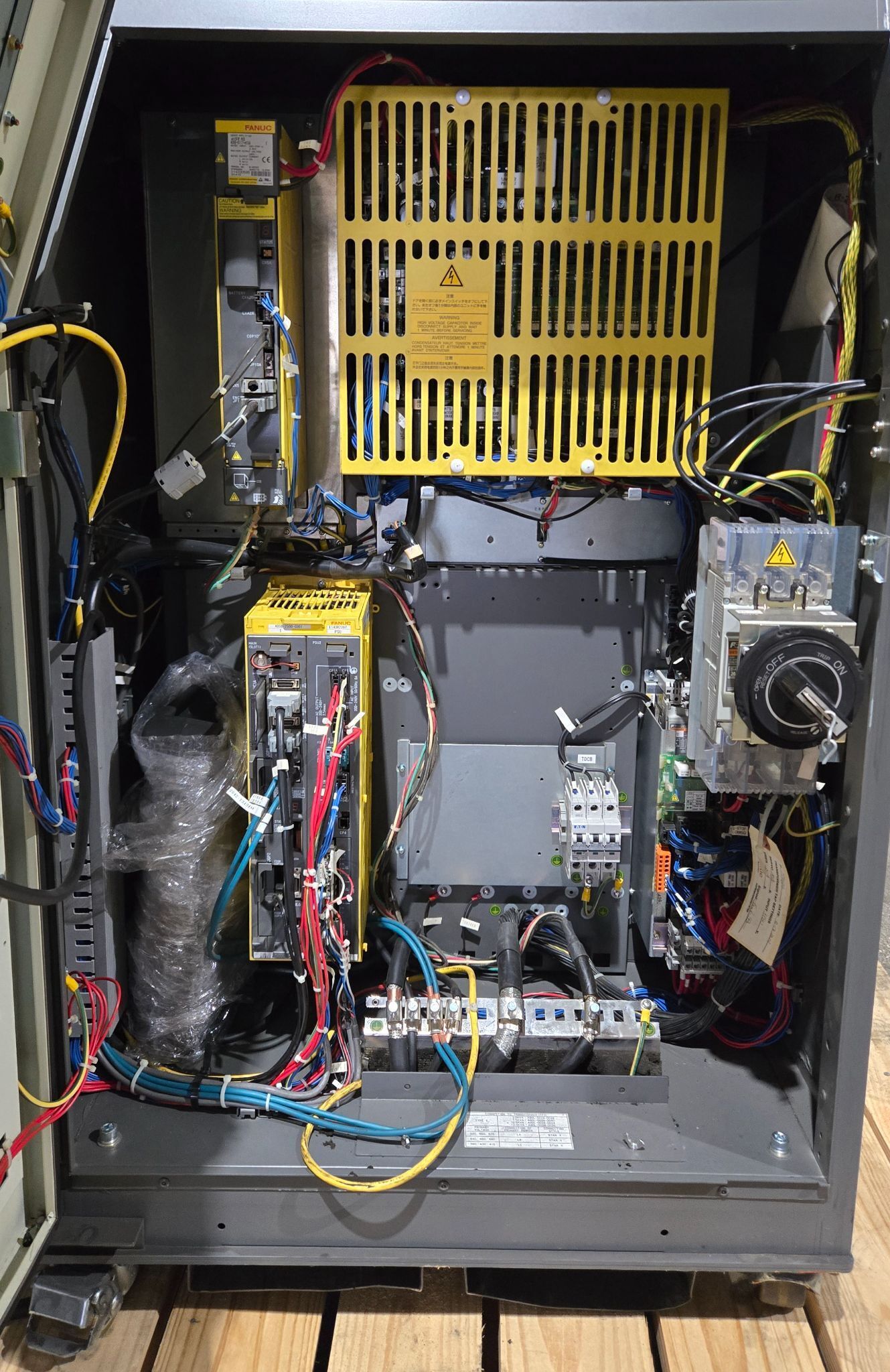 FANUC R-2000iB/210F Complete with R-30iA Controller & WTC WT6000 MFDC Inverter - USED 16