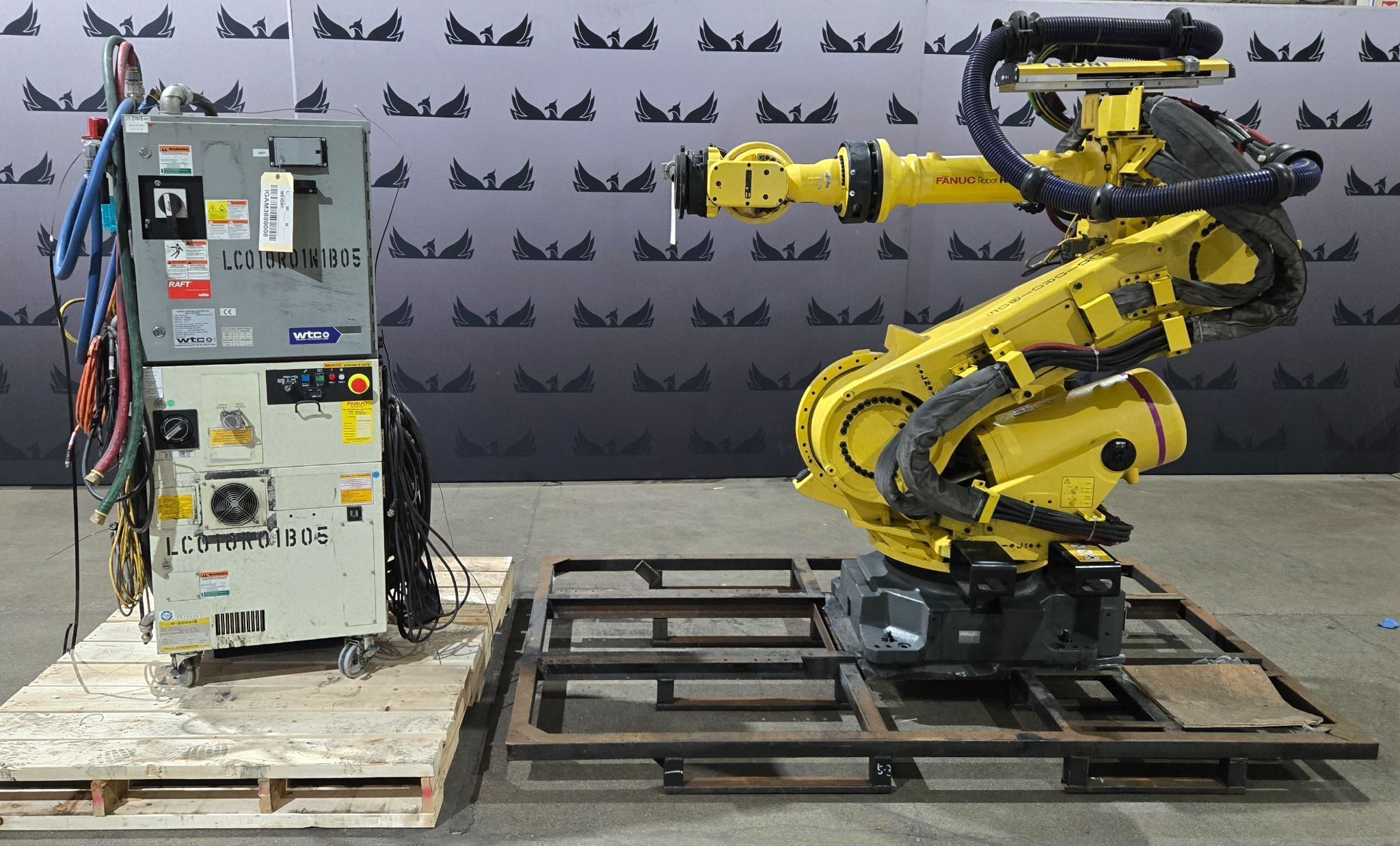 FANUC R-2000iB/210F Complete with R-30iB Controller & WTC Gen 6 MFDC Inverter USED 0