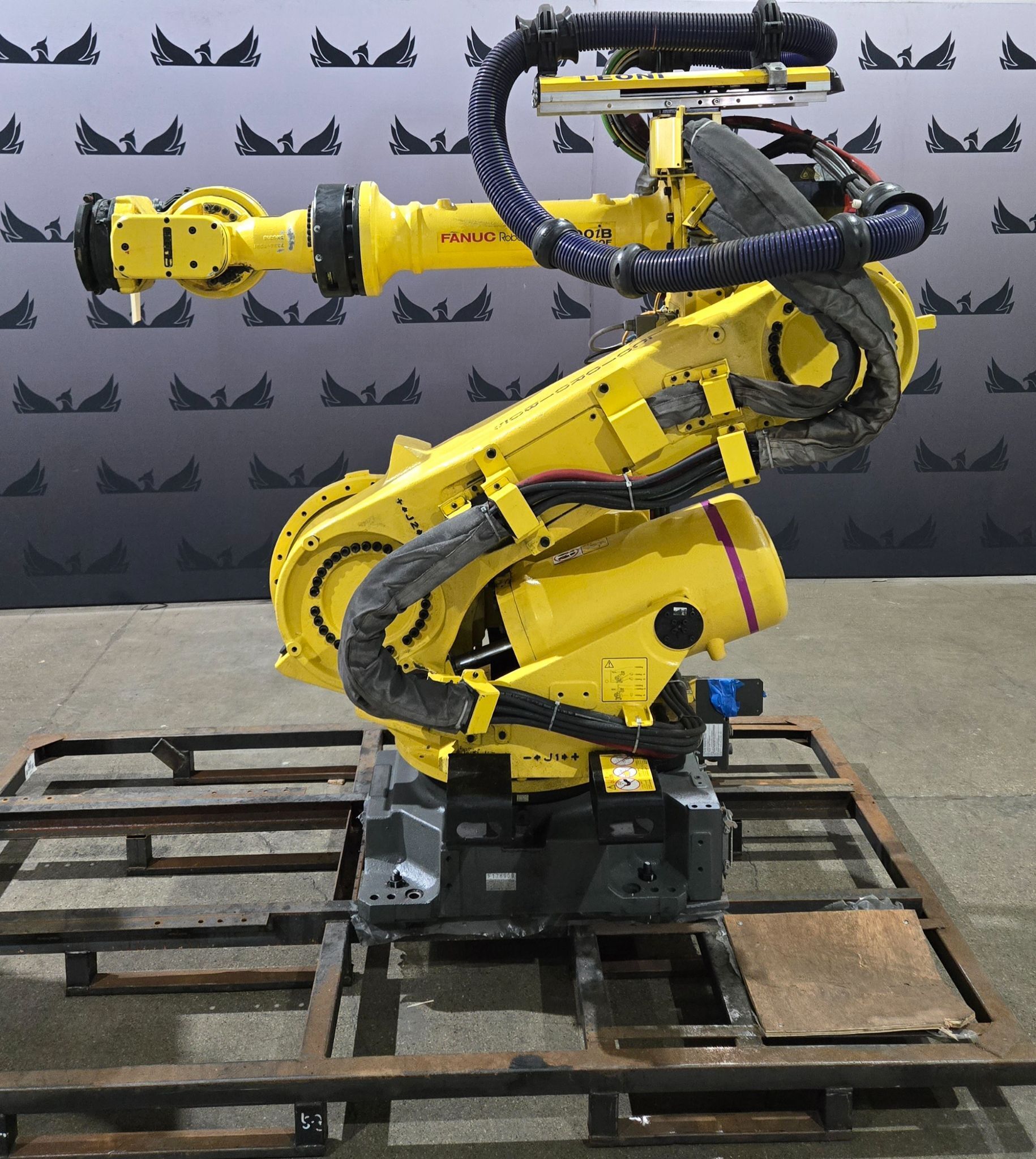 FANUC R-2000iB/210F Complete with R-30iB Controller & WTC Gen 6 MFDC Inverter USED 1