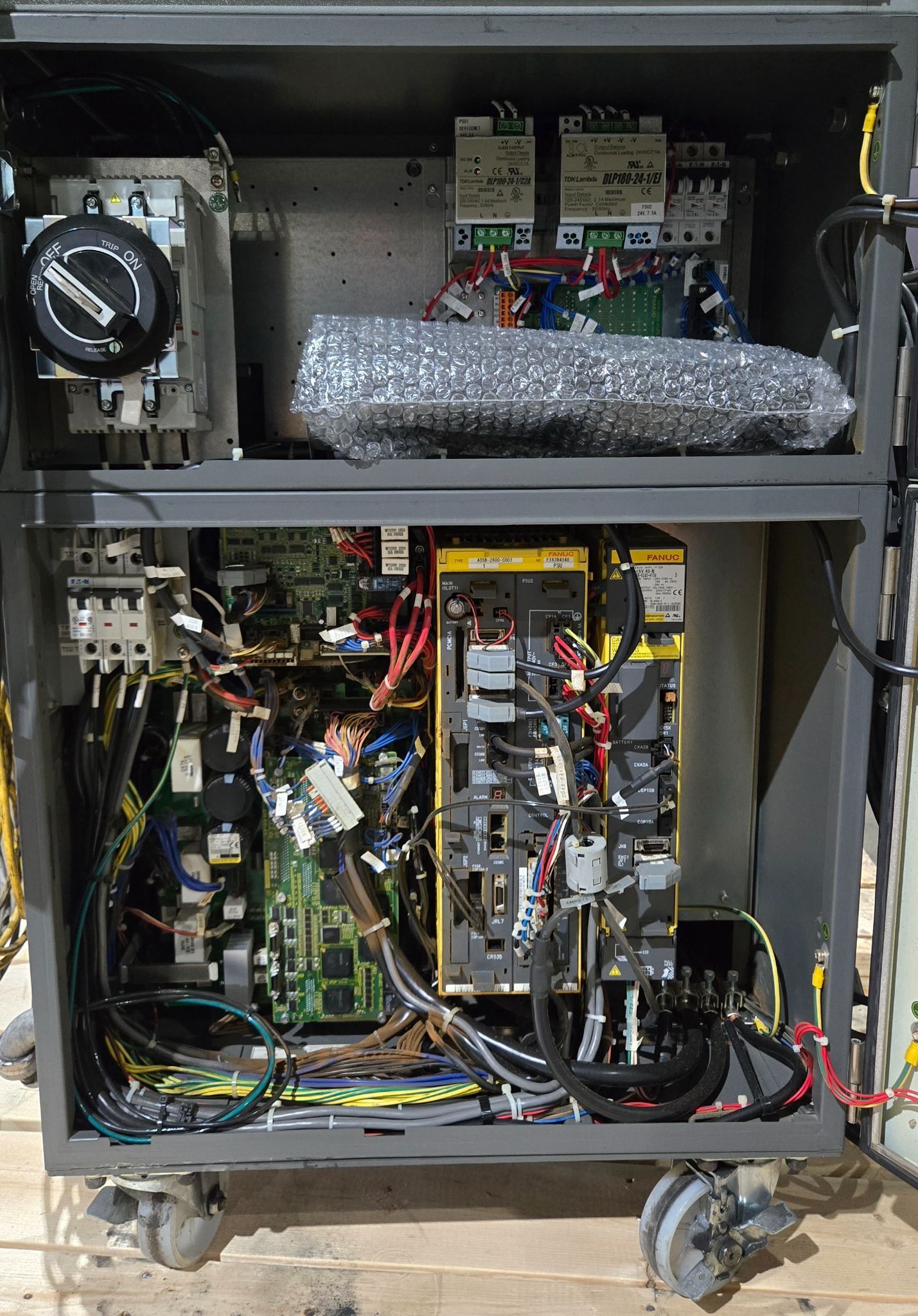 FANUC R-2000iB/210F Complete with R-30iB Controller & WTC Gen 6 MFDC Inverter USED 14