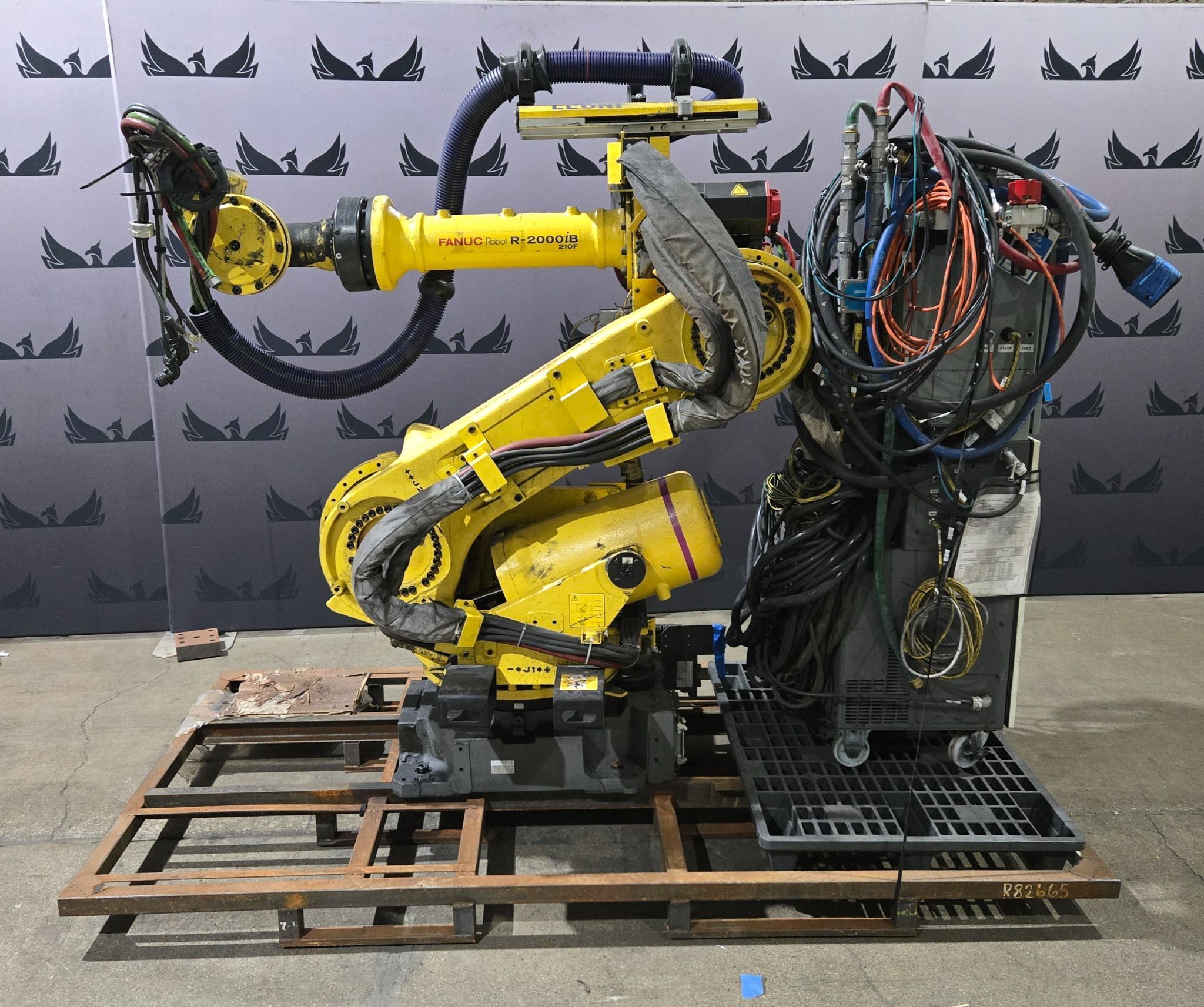 FANUC R-2000iB/210F Complete with R-30iB Controller & WTC Gen 6 MFDC Inverter USED 0