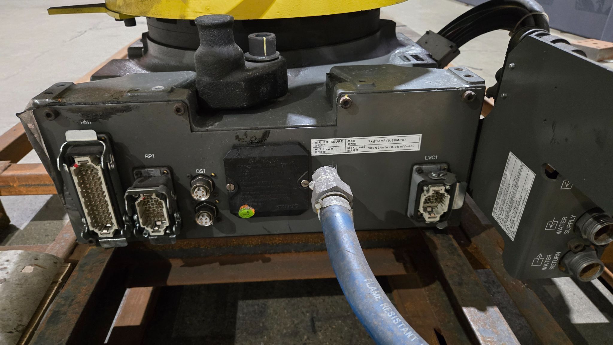 FANUC R-2000iB/210F Complete with R-30iB Controller & WTC Weld Controls USED 7