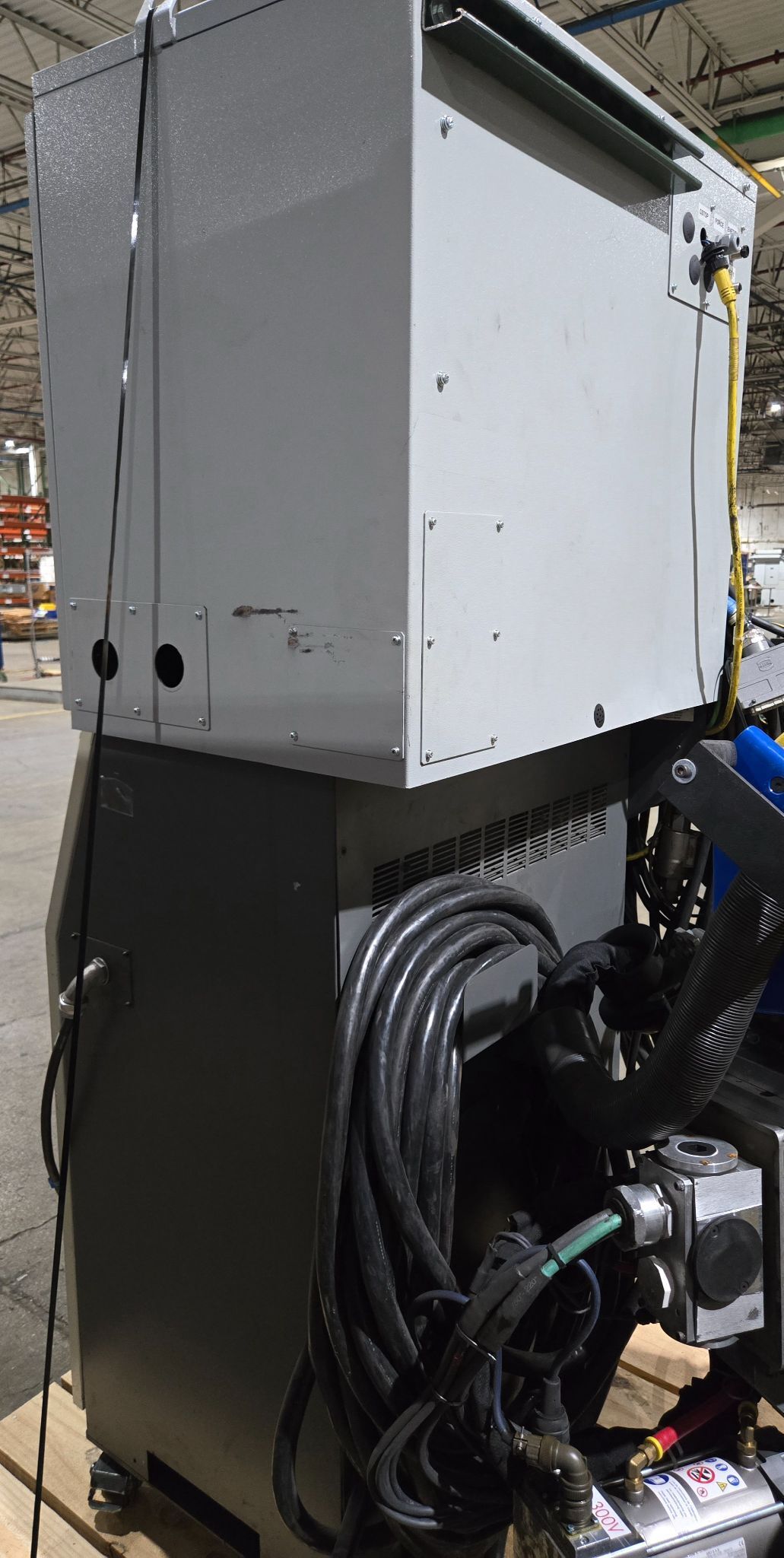 FANUC R-2000iB/210F Complete with R-30iA Controller & WTC WT6000 MFDC Inverter USED 12