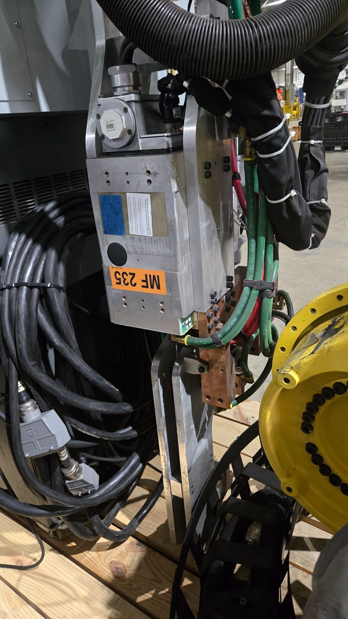 FANUC R-2000iB/210F Complete with R-30iA Controller & WTC WT6000 MFDC Inverter USED 3