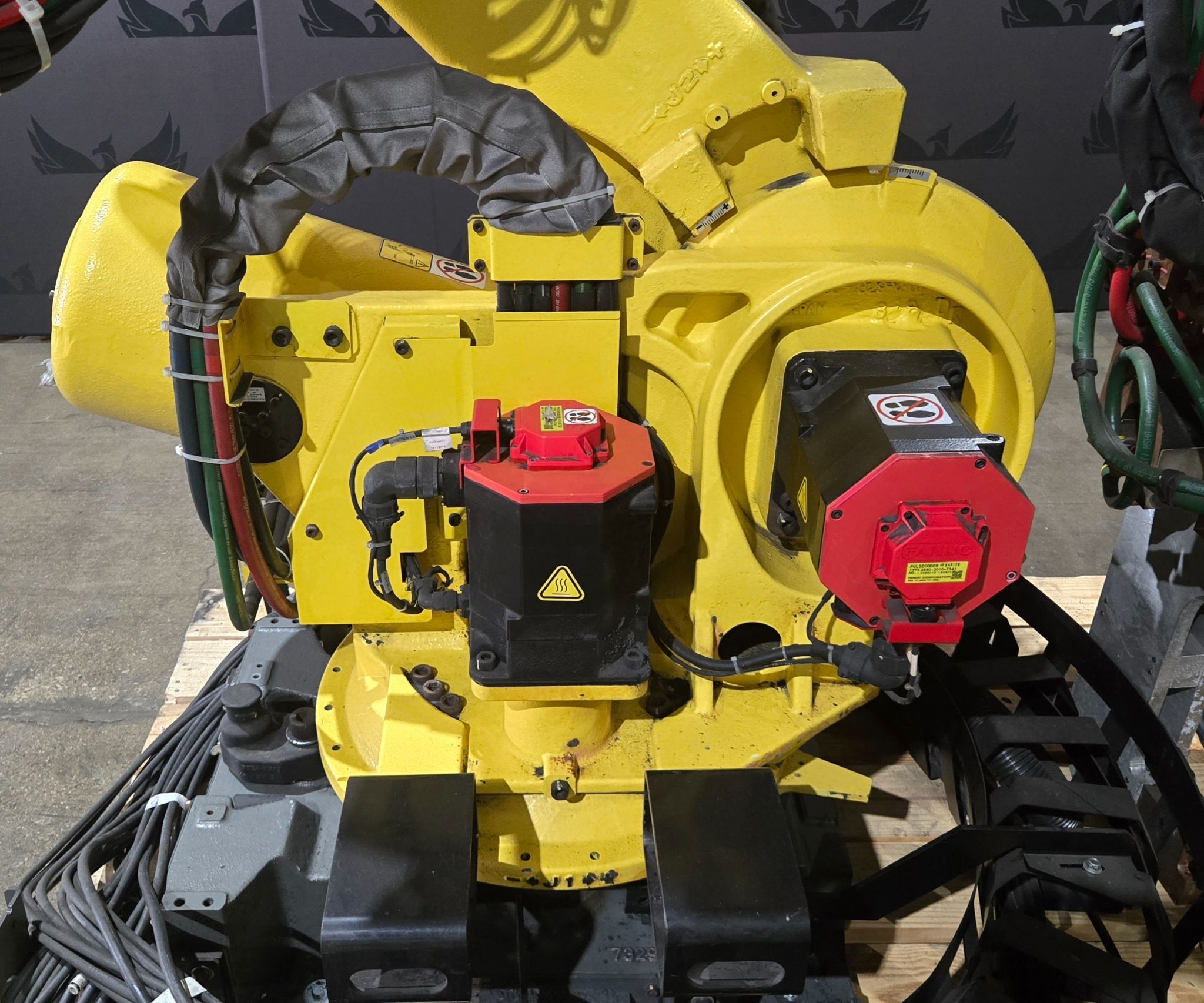 FANUC R-2000iB/210F Complete with R-30iA Controller & WTC WT6000 MFDC Inverter USED 7