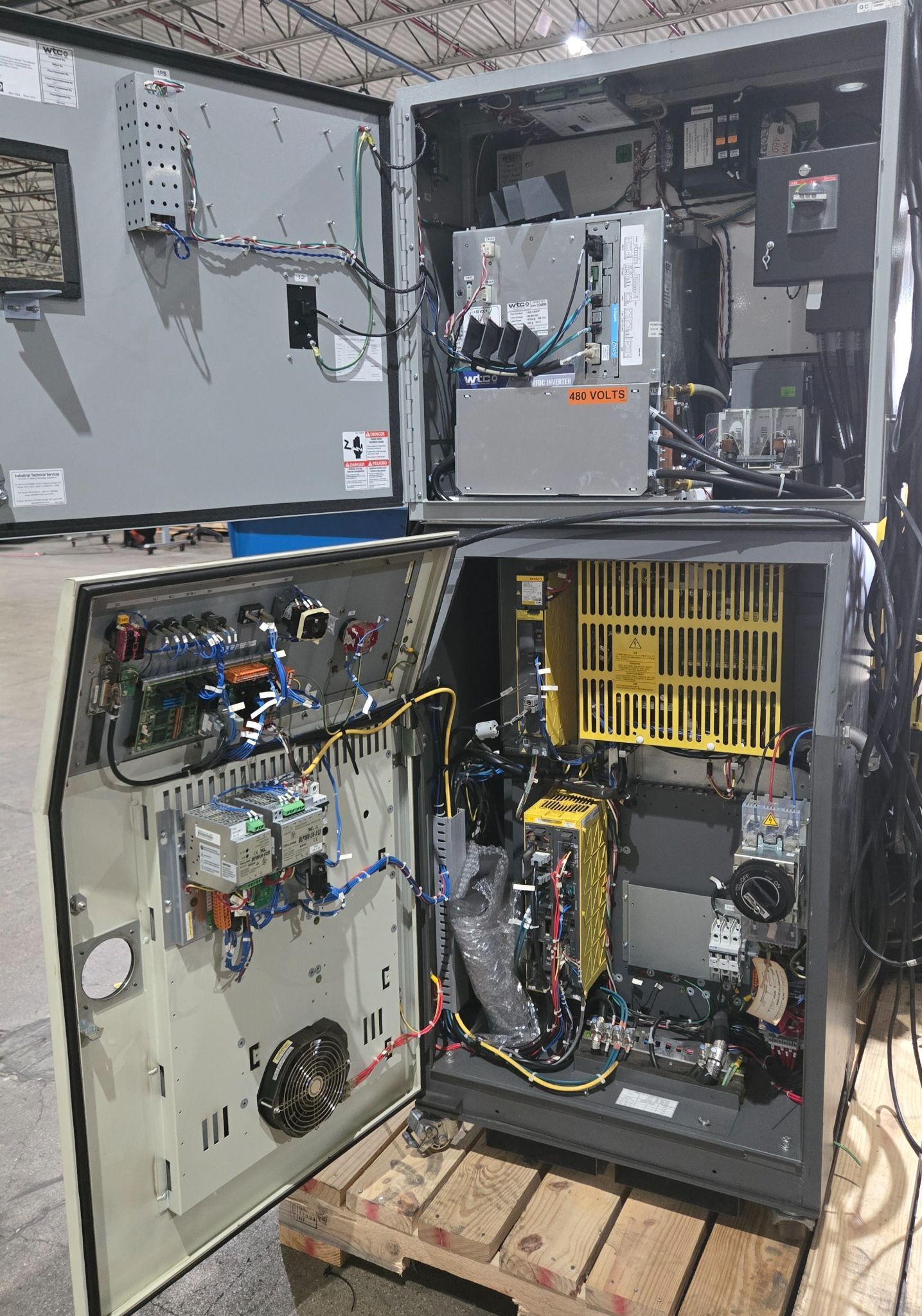 FANUC R-2000iB/210F Complete with R-30iA Controller & WTC WT6000 MFDC Inverter USED 13
