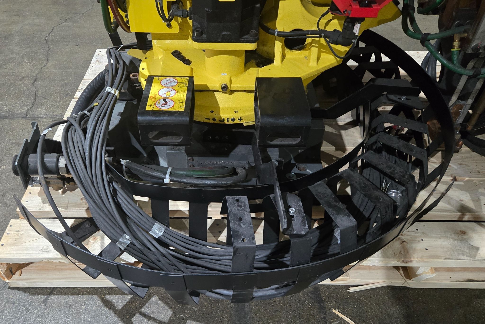 FANUC R-2000iB/210F Complete With R-30iA Controller & WT6000 Inverter USED 8