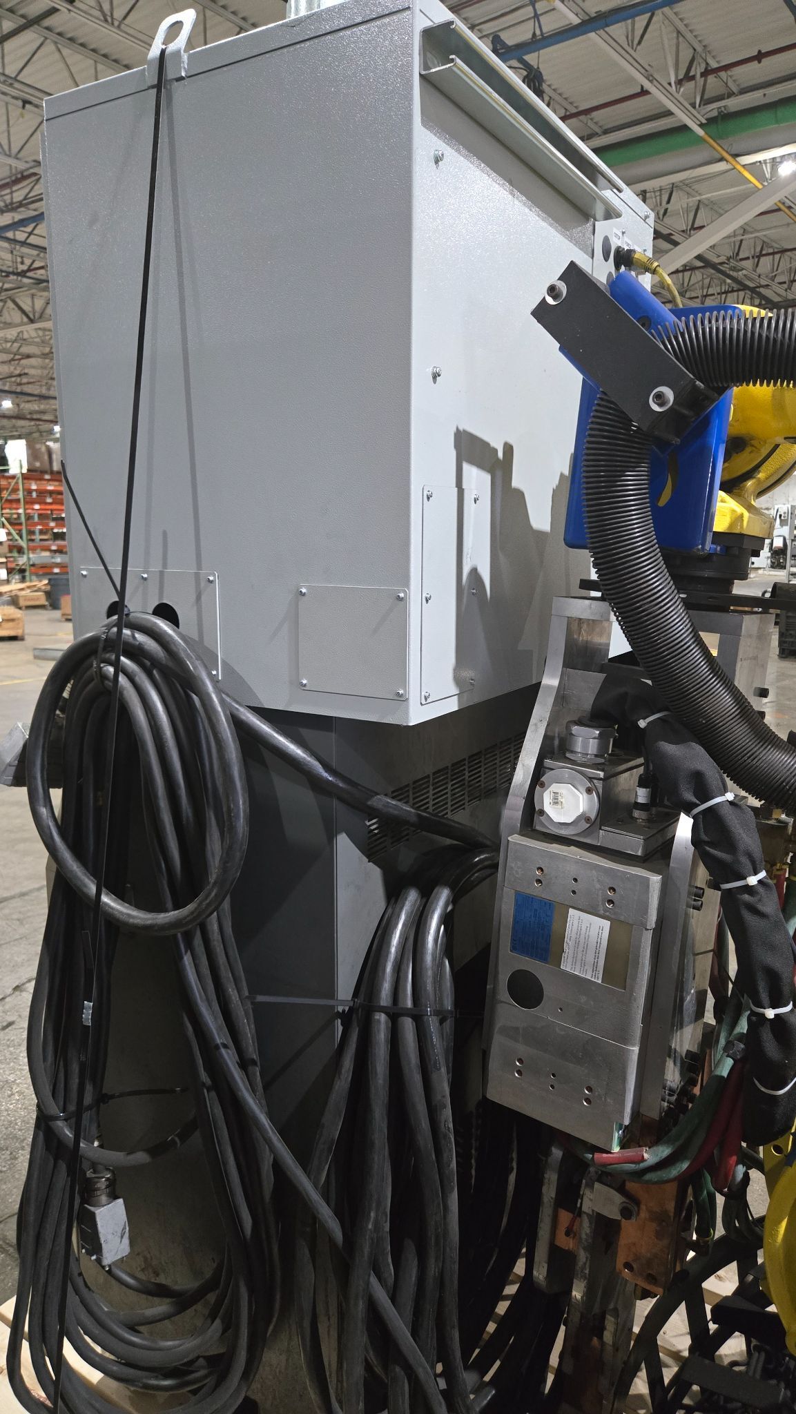 FANUC R-2000iB/210F Complete With R-30iA Controller & WT6000 Inverter USED 12