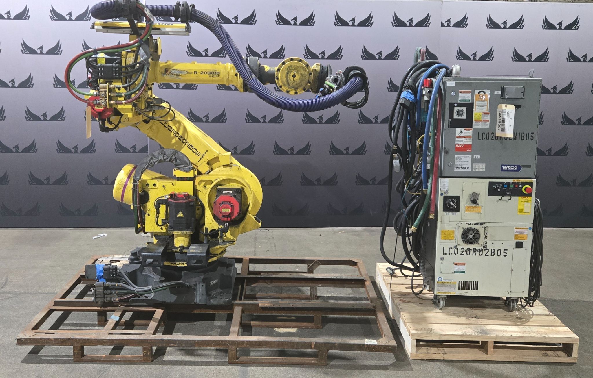 Fanuc R-2000iB/210F Complete with R-30iB Controller & WTC MFDC Inverter USED 0