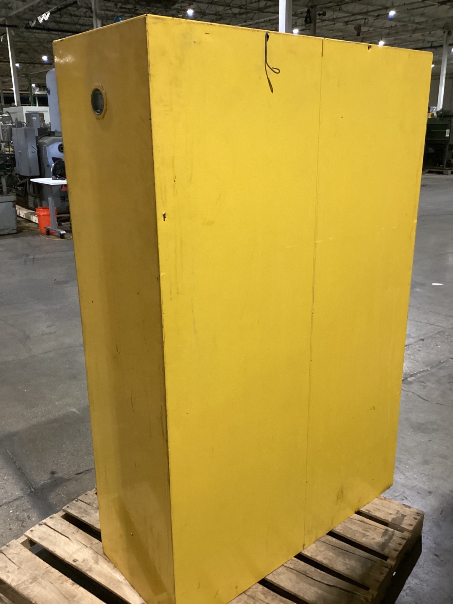 Justrite 25995 Flammable Liquid Storage Cabinet USED 4