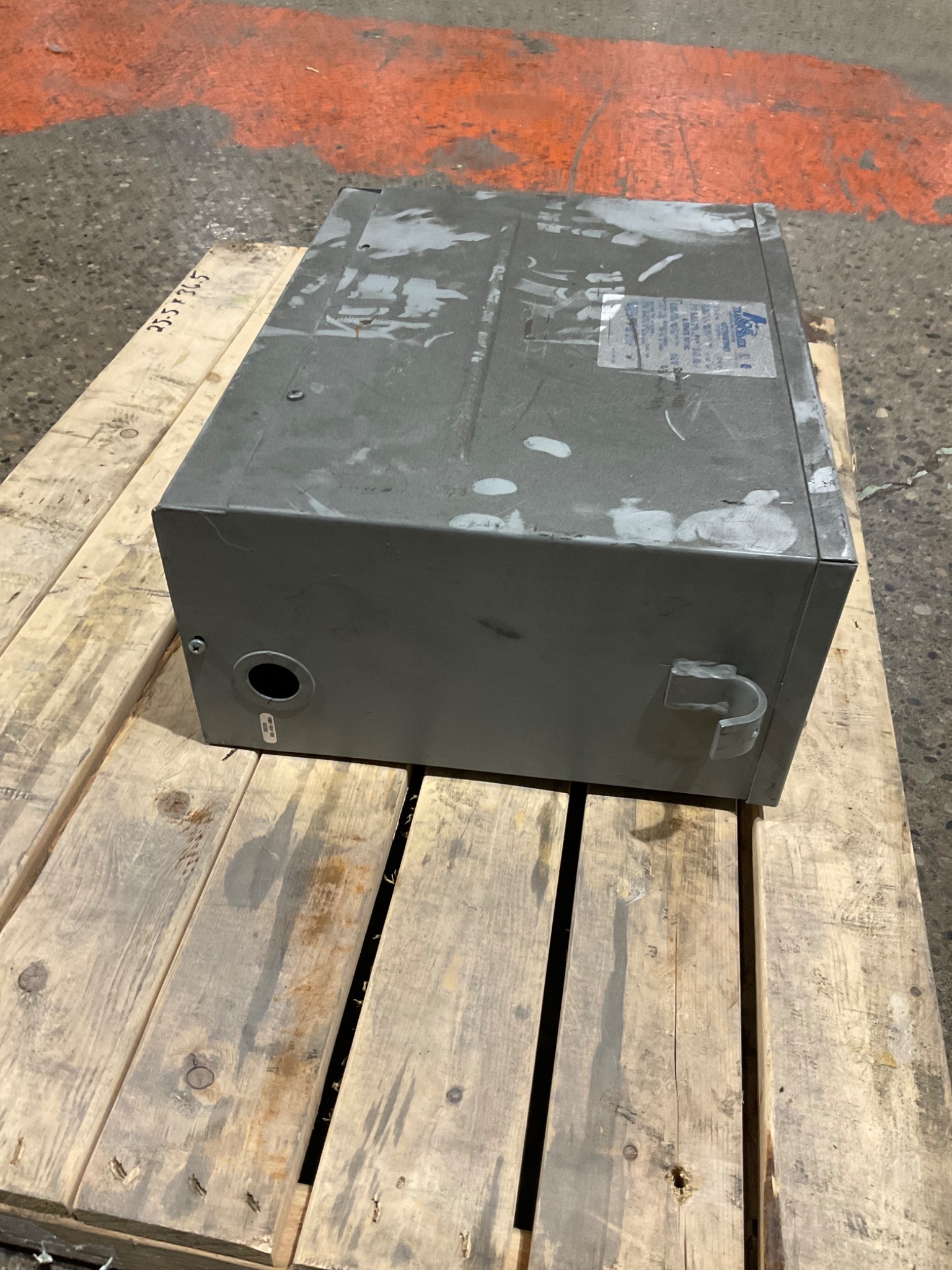 ACME T-2-52705-1 30 KVA Three Phase Autotransformer USED 3