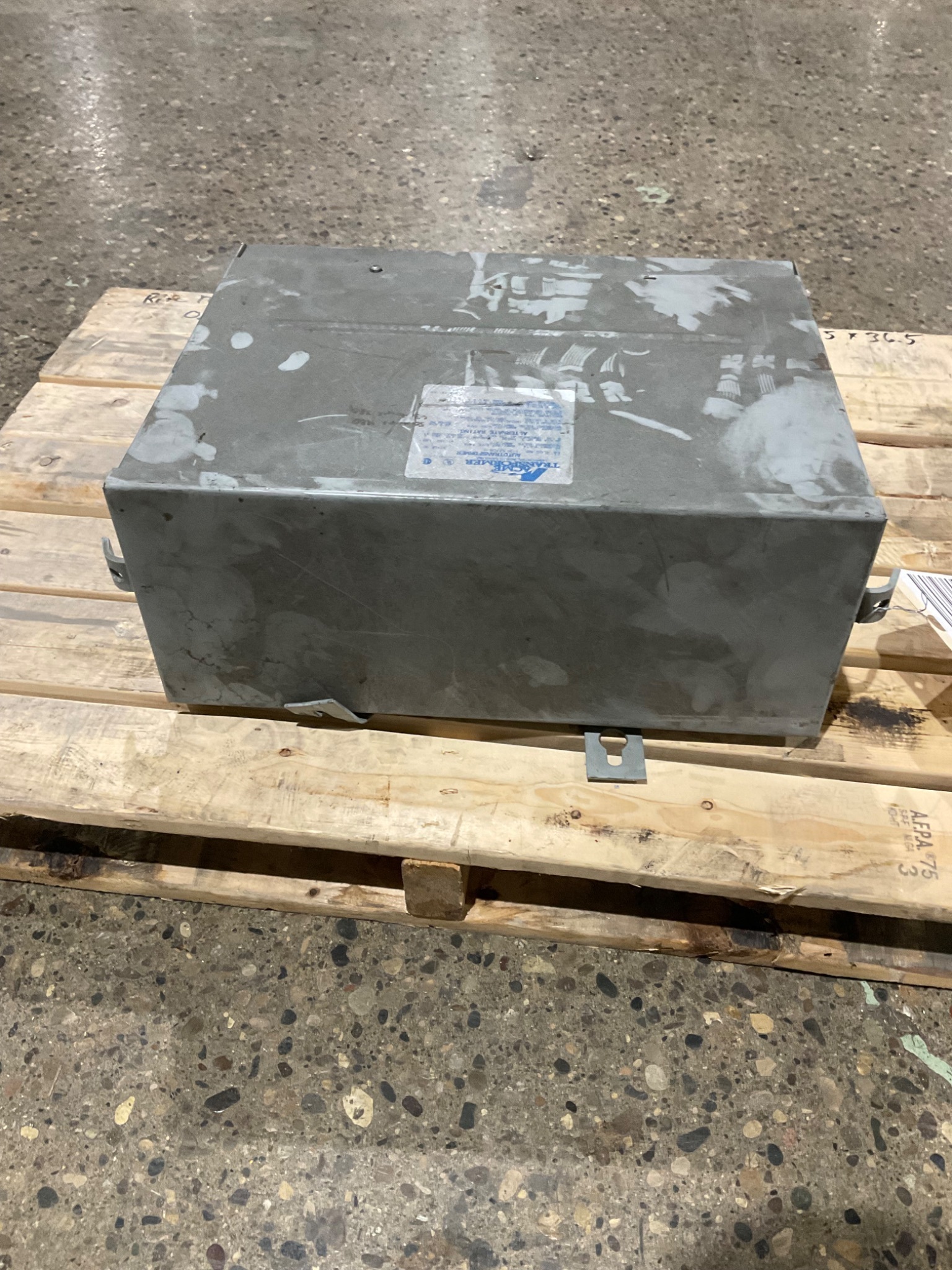 ACME T-2-52705-1 30 KVA Three Phase Autotransformer USED 4