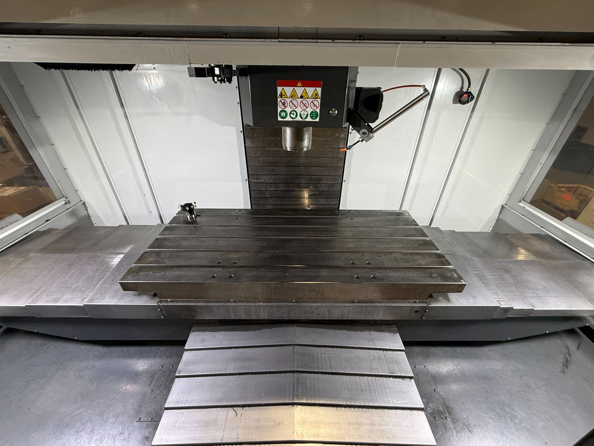 2019 HAAS VF-6/40 CNC VERTICAL MACHINING CENTER - USED 4
