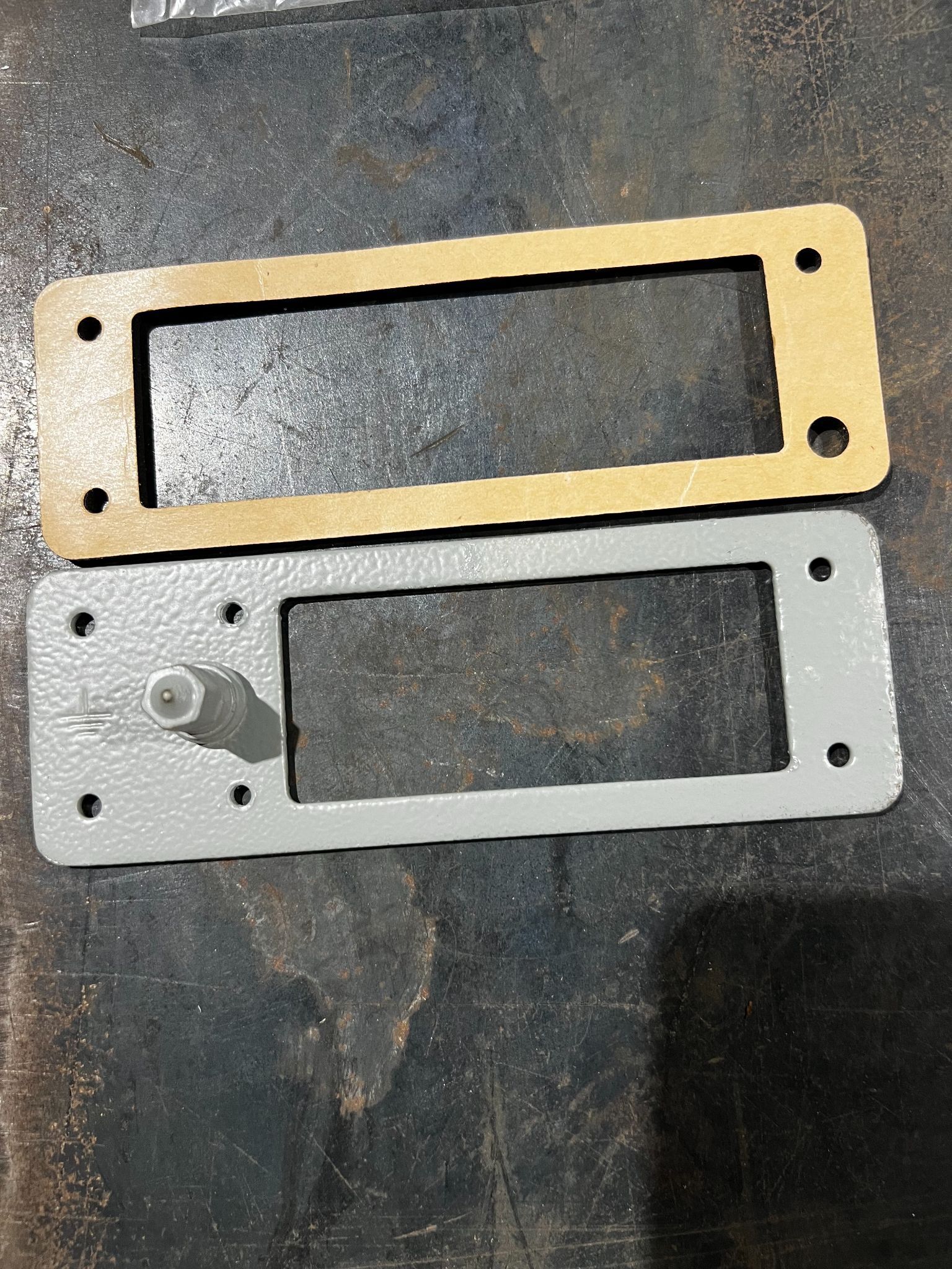 NVENT HOFFMAN PAD2416 PROLINE Adapter For DIN Cutouts NEW 5