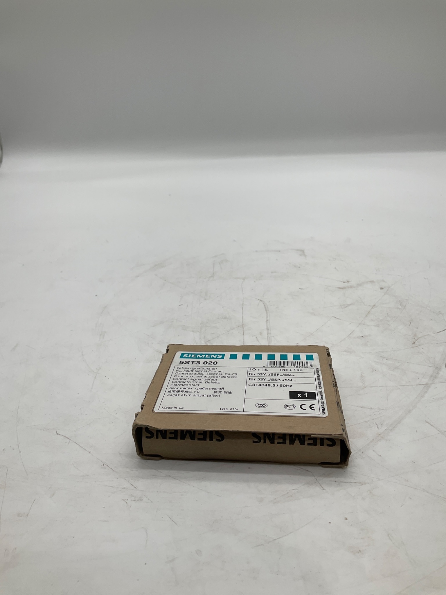 SIEMENS 5ST3 020 Fault Signal Contact 1NO+1NC NEW 2