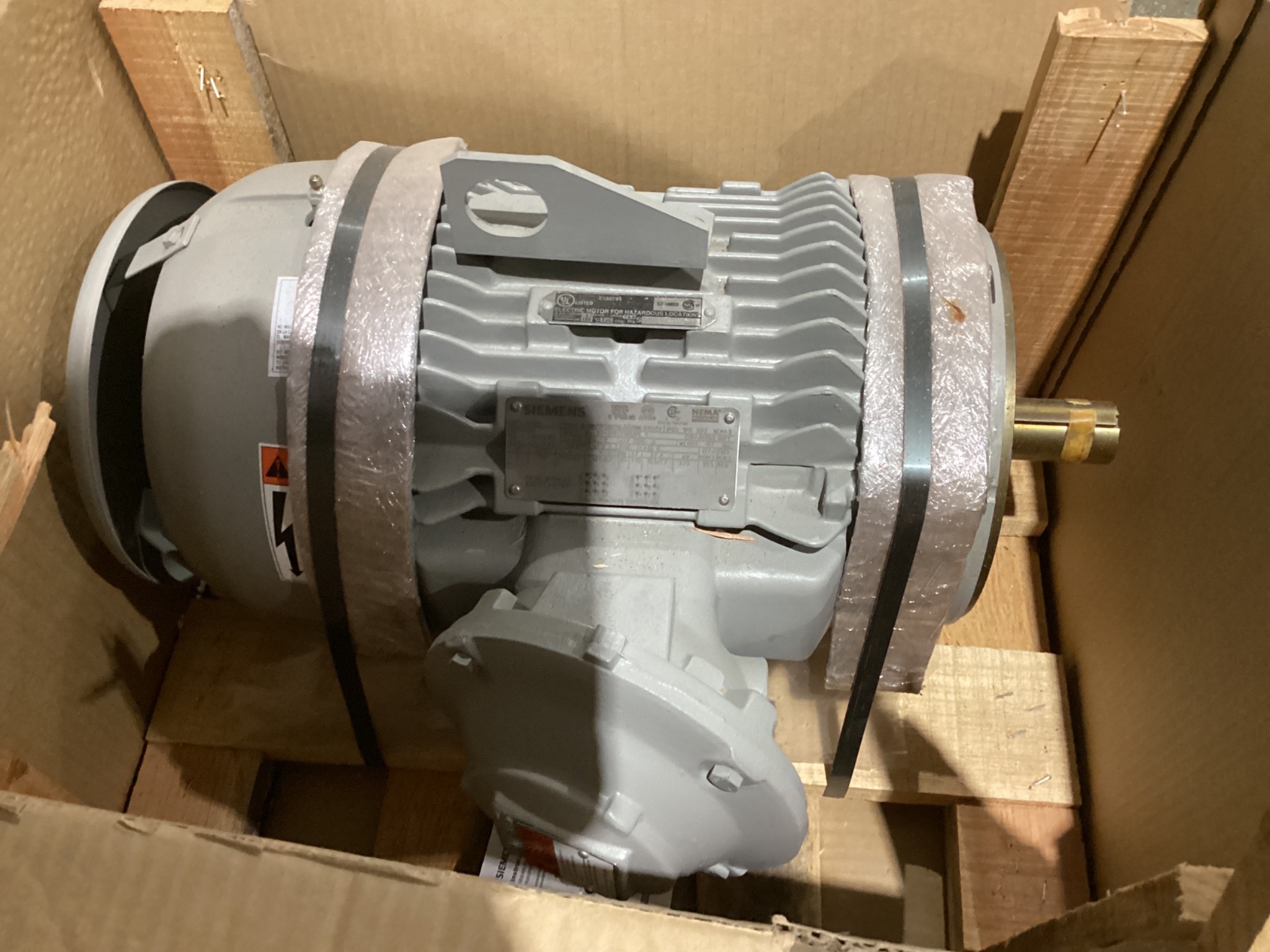 SIEMENS 1MB21212AC216LG3 XP100 AC Motor 5HP 1165RPM 230/460V 3PH NEW 1