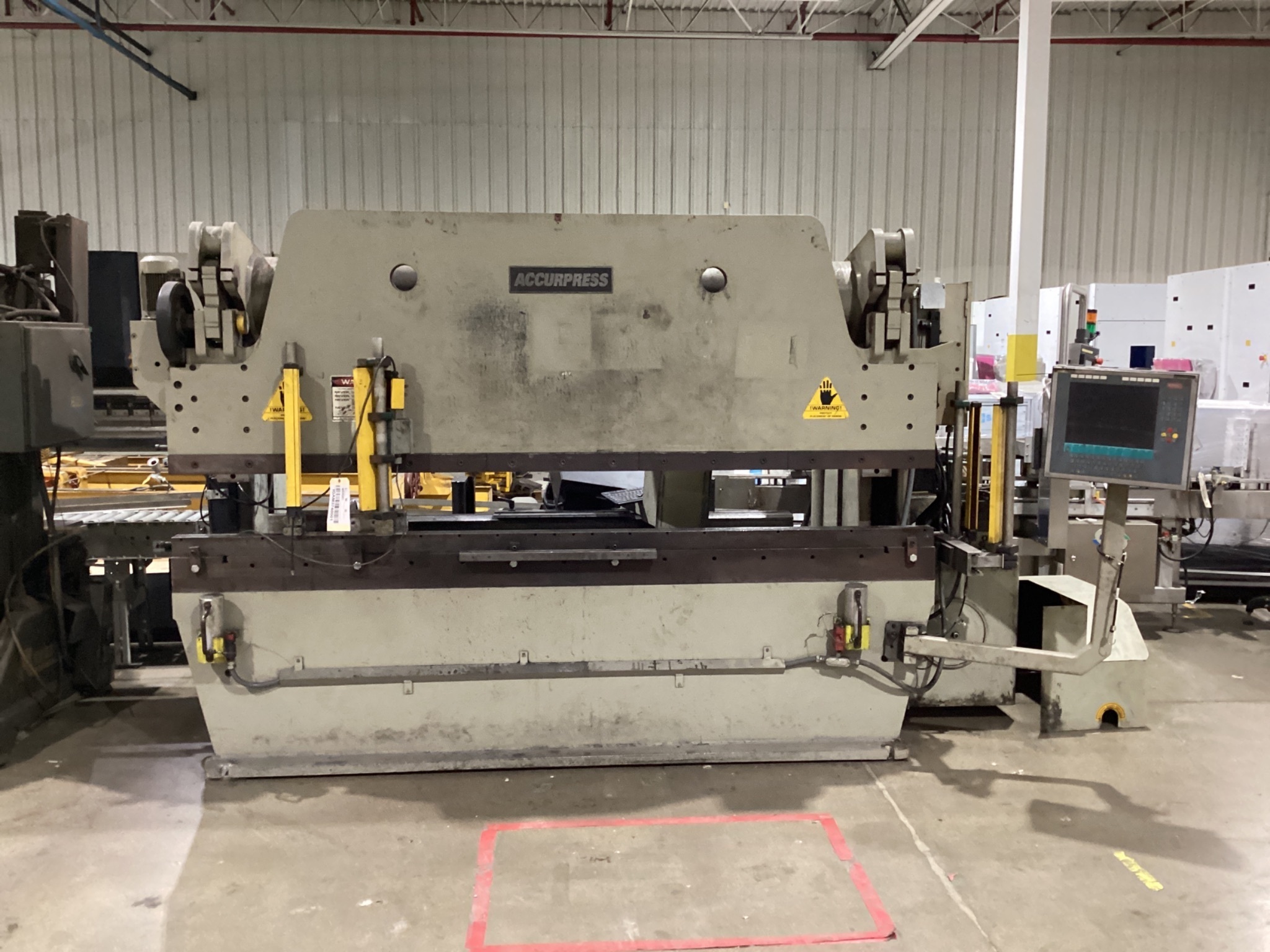 ACCURPRESS 713010 - 130 Ton CNC Press Brake USED 0