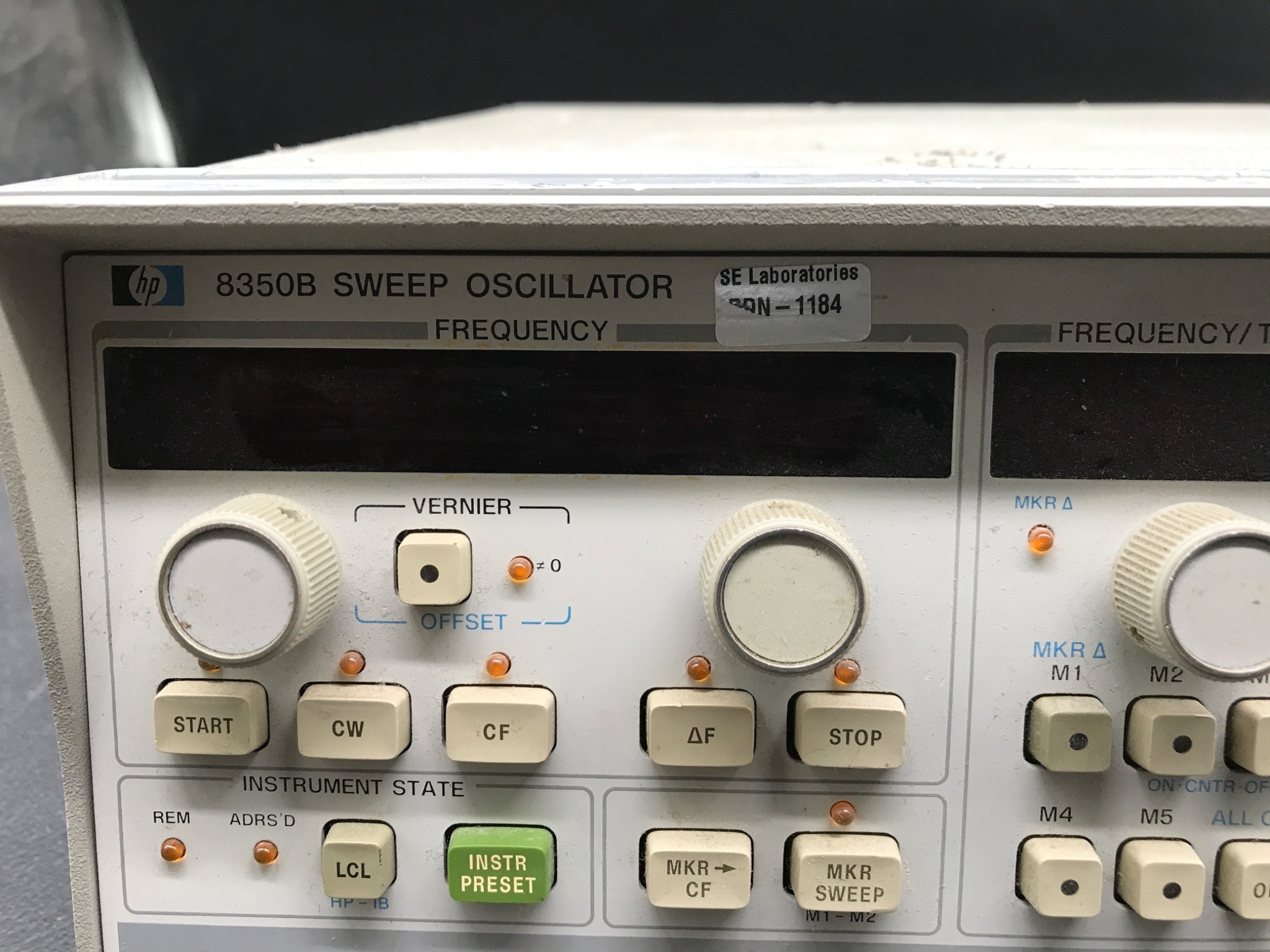 HEWLETT-PACKARD 8350B Sweep Oscillator w/ 83595C RF Plug-In 0.01-26.5GHz USED 7