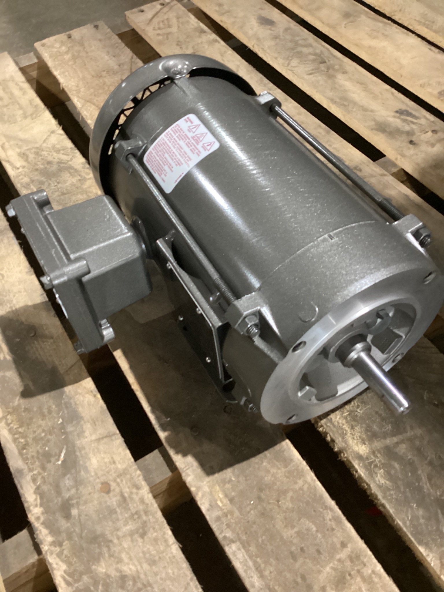 BALDOR RELIANCE C37986843 Hazardous Location AC Motor 1HP 1760 RPM NEW 1