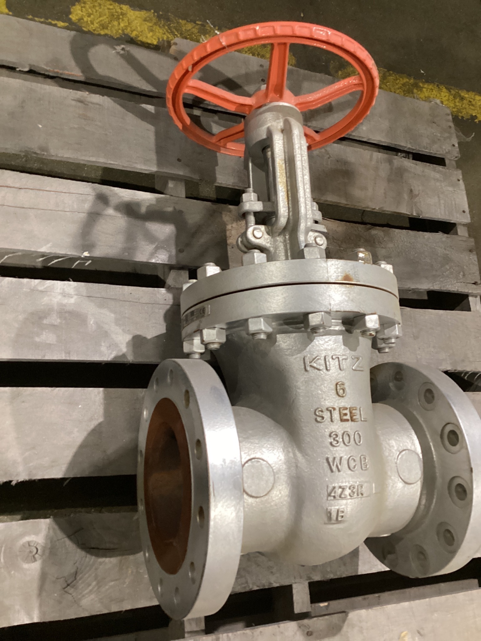 KITZ FIG. 300 SCLS 6in Class 300 Gear Operated Gate Valve WCB NEW 2
