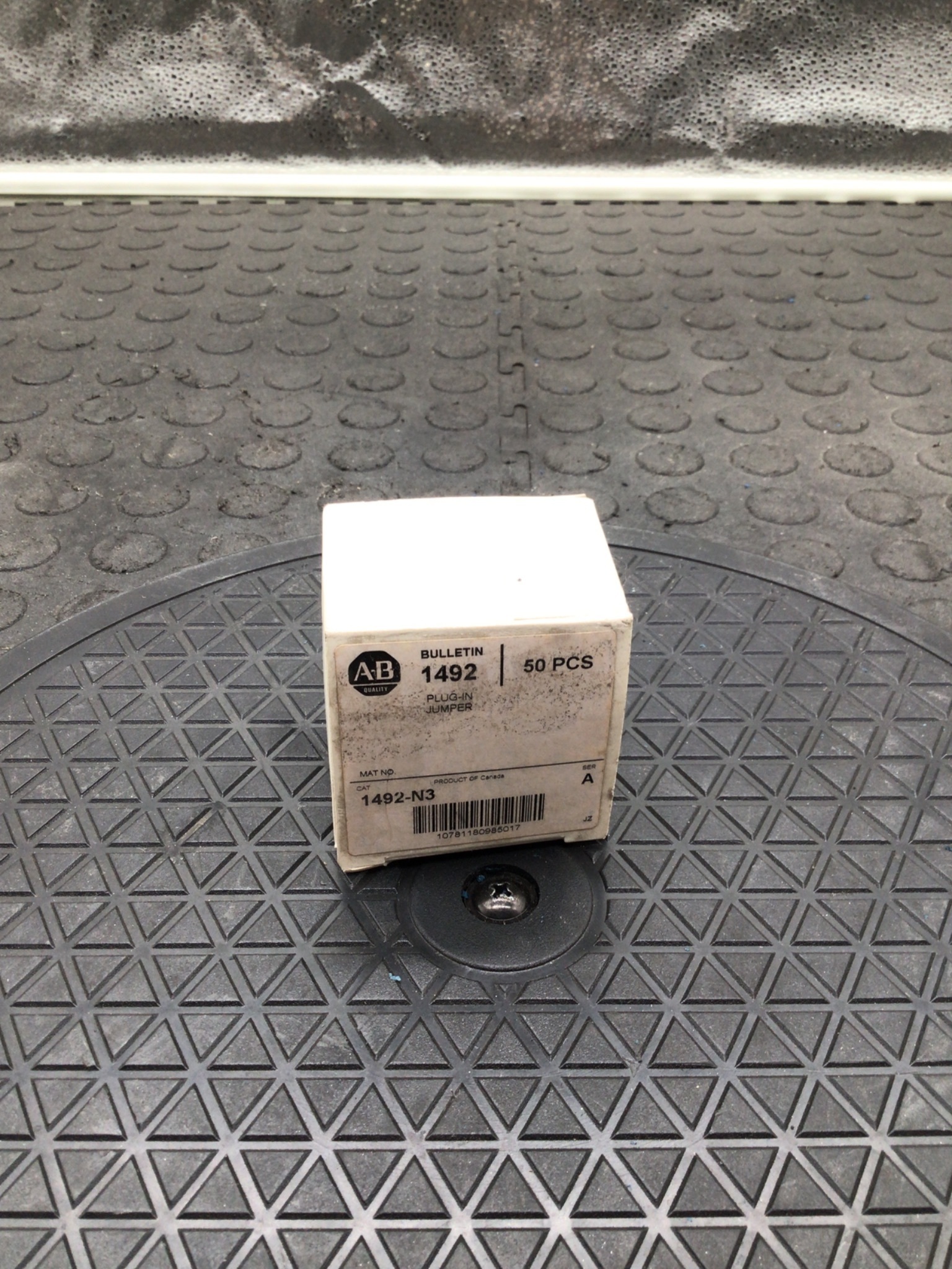 ALLEN-BRADLEY 1492-N3 Plug-In Jumper Terminal Block Accessory (BOX OF 50) NEW 0