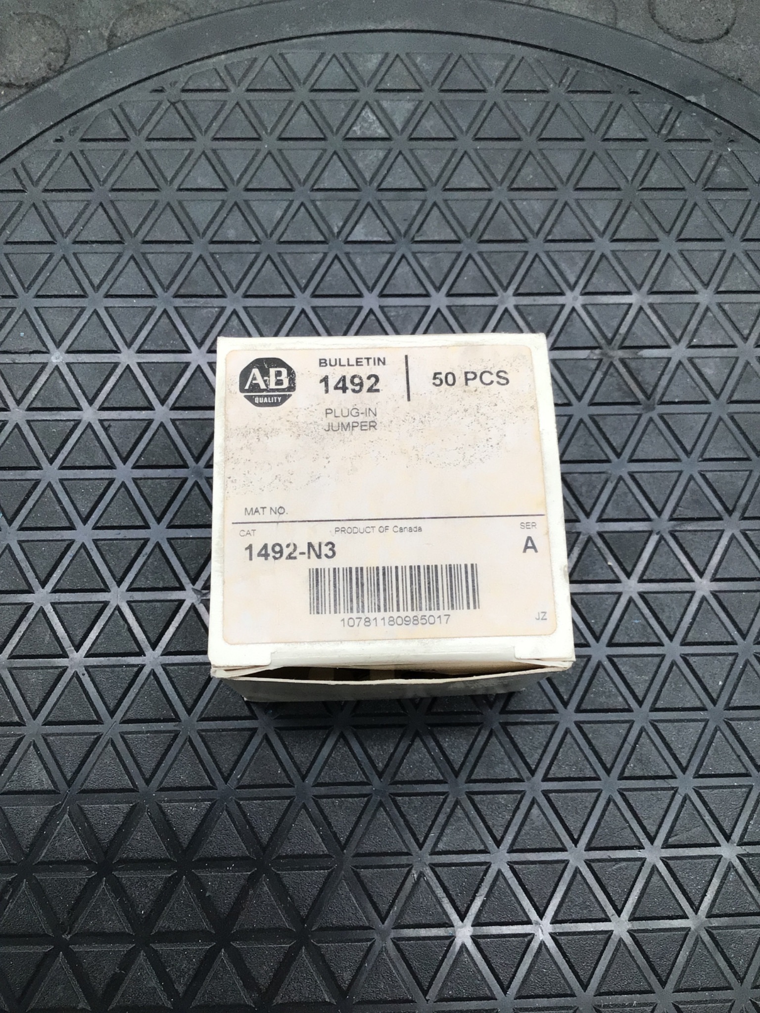 ALLEN-BRADLEY 1492-N3 Plug-In Jumper Terminal Block Accessory (BOX OF 50) NEW 4