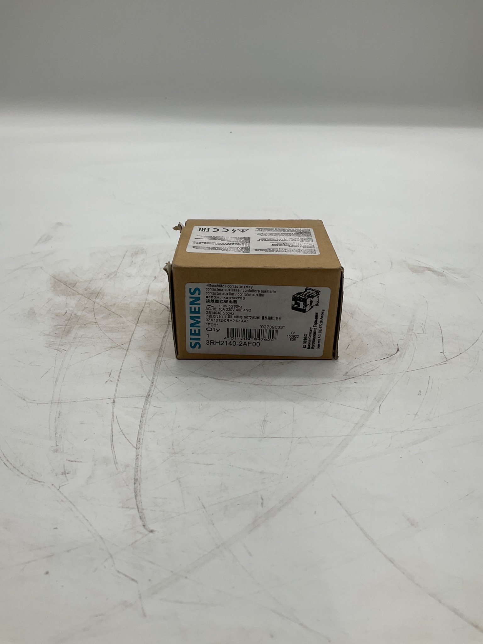 SIEMENS 3RH2140-2AF00 Contactor Relay NEW 1